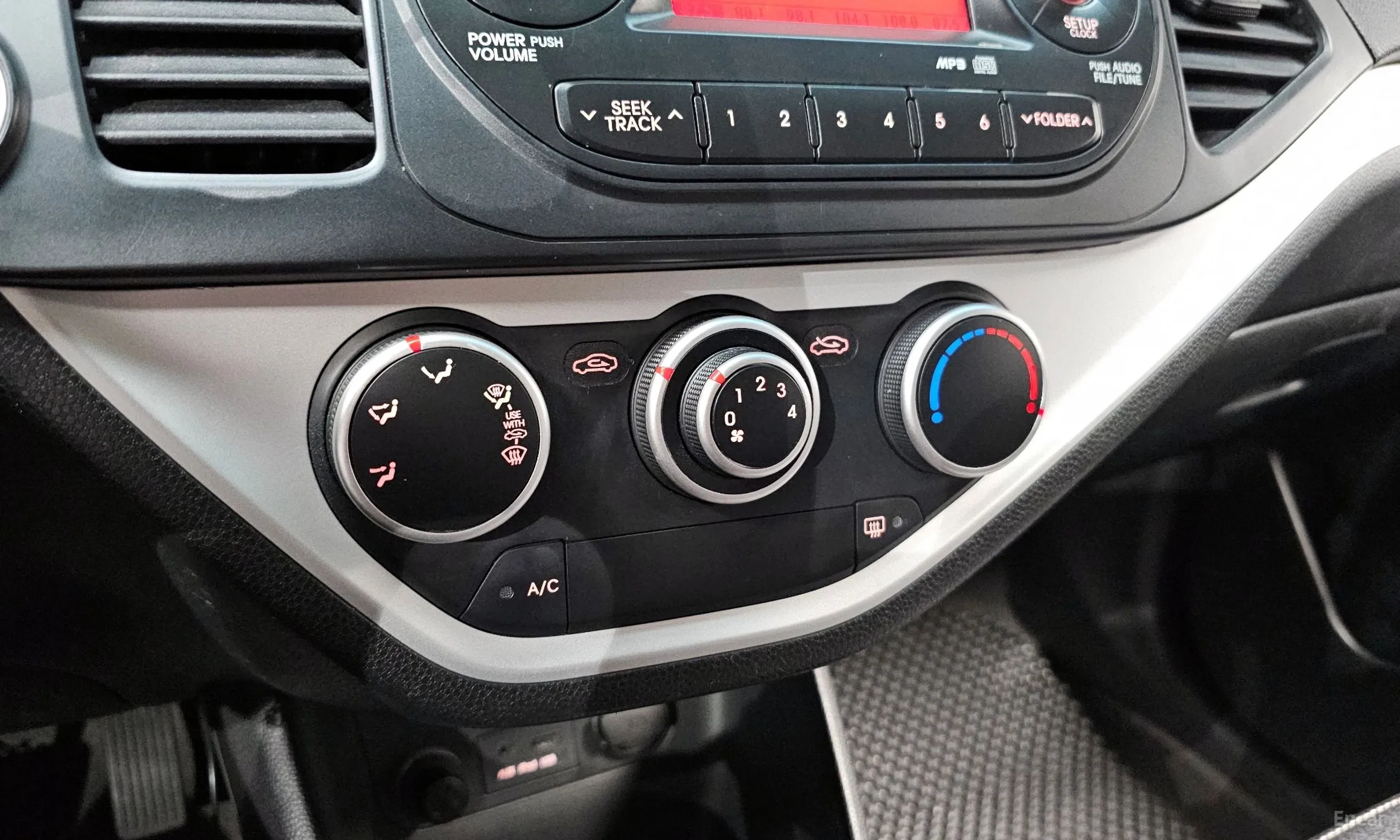 Kia morning превью 17