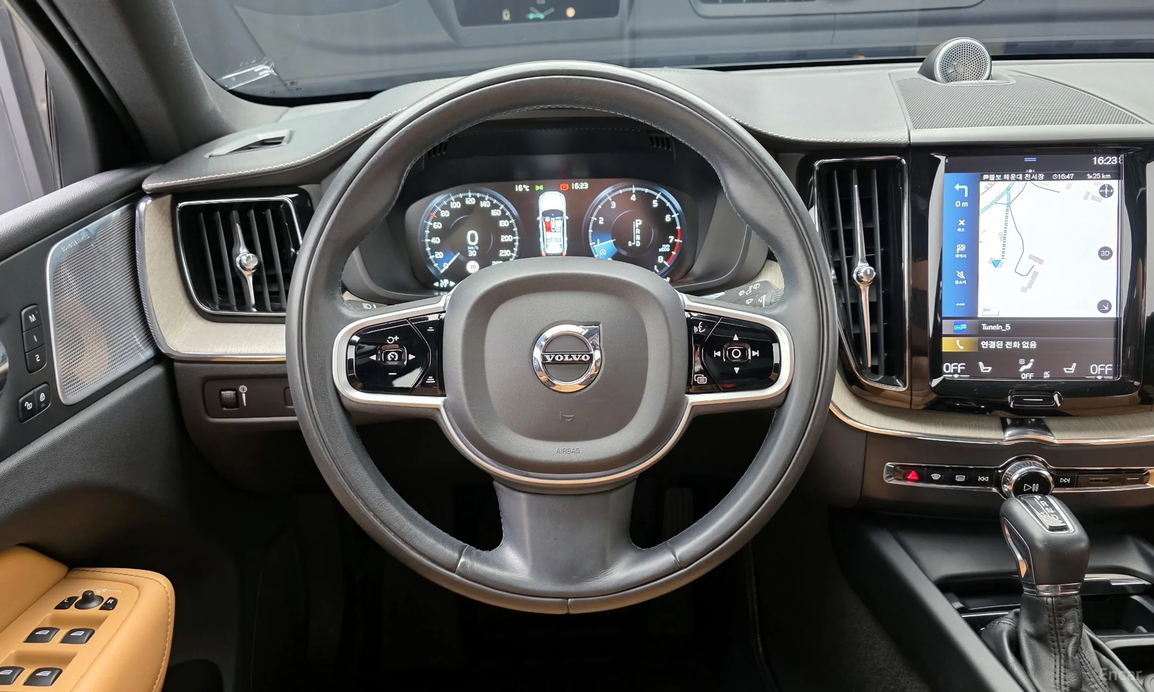 Volvo XC60 Gen 2 превью 13