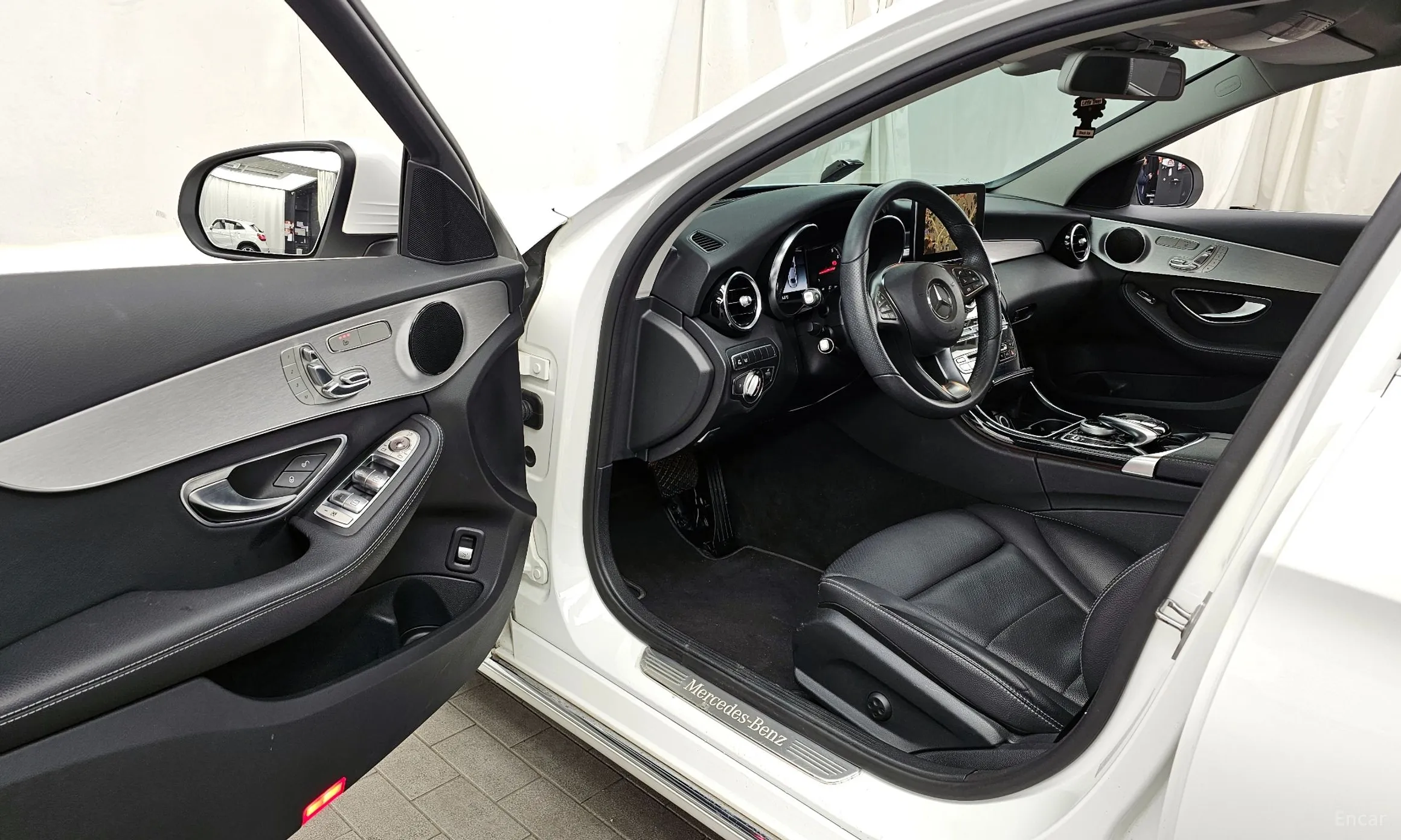 Mercedes Benz C-Class W205 превью 10