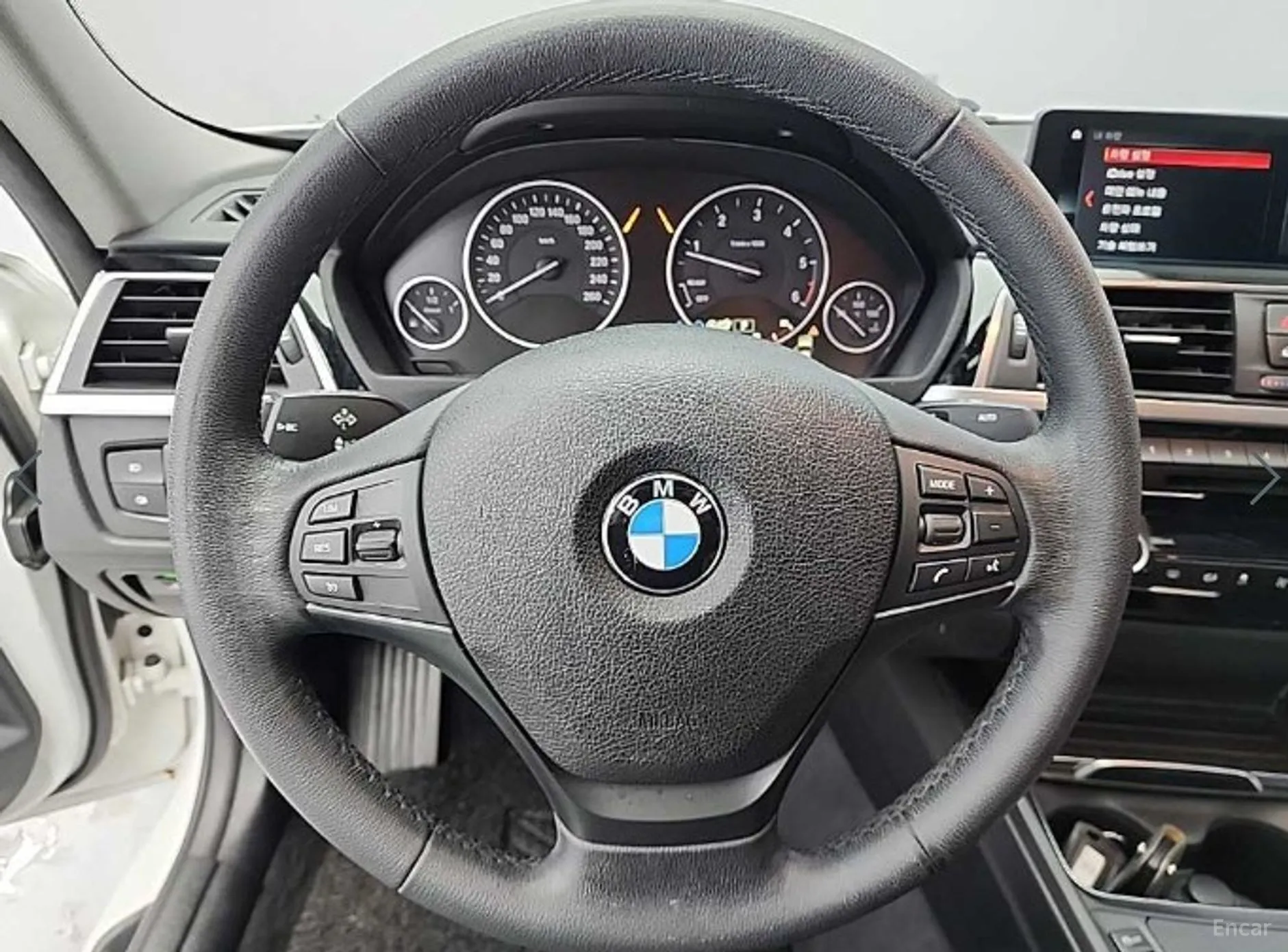 BMW 3 Series (F30) превью 9