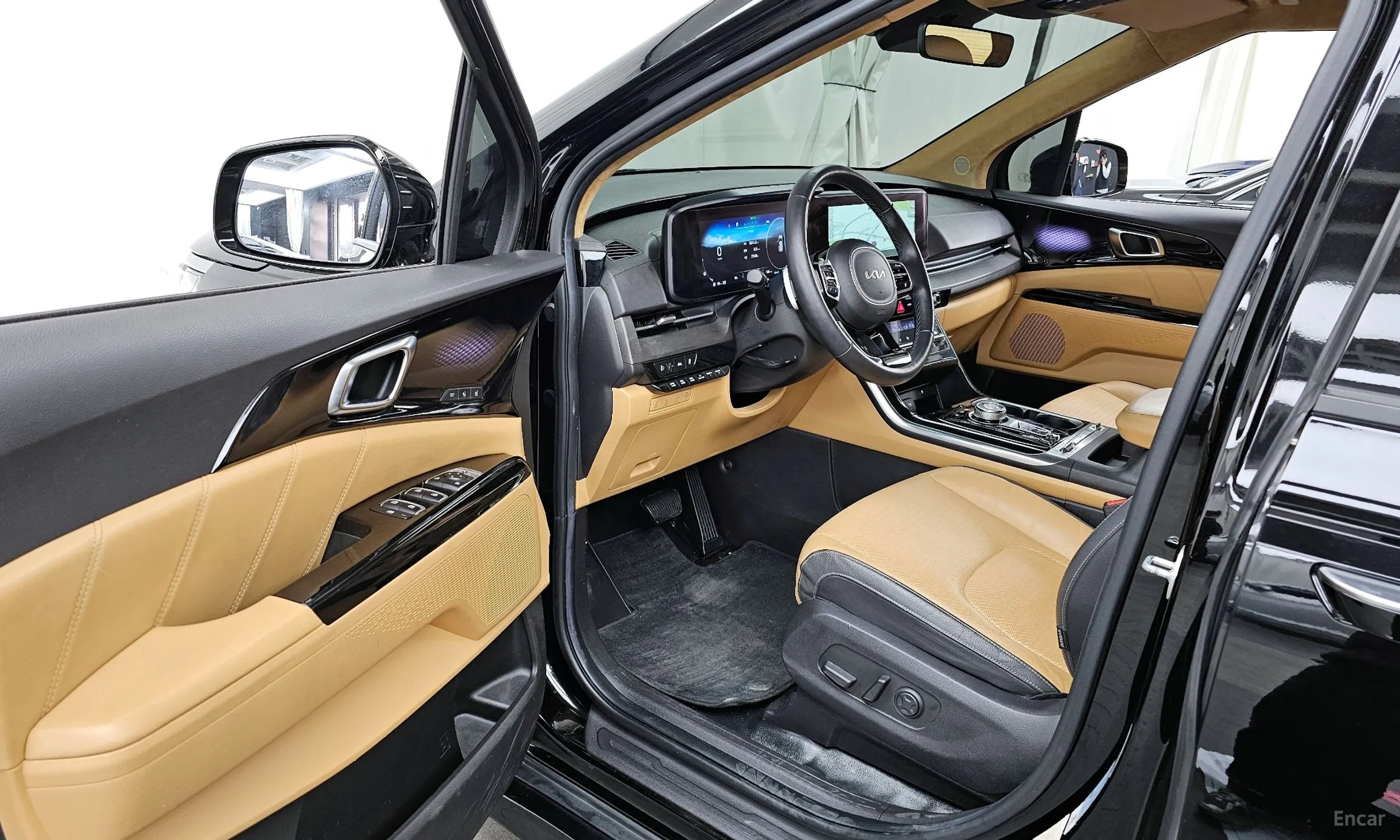 Kia Carnival Gen 4 превью 10