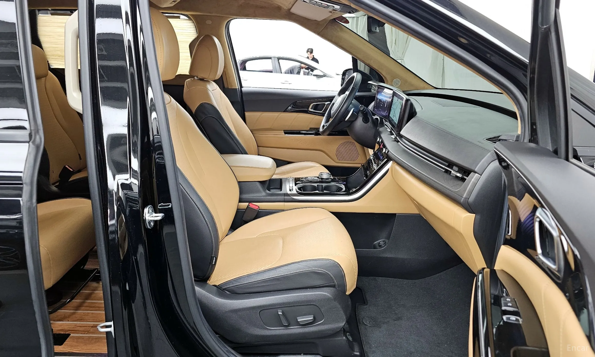 Kia Carnival Gen 4 превью 11