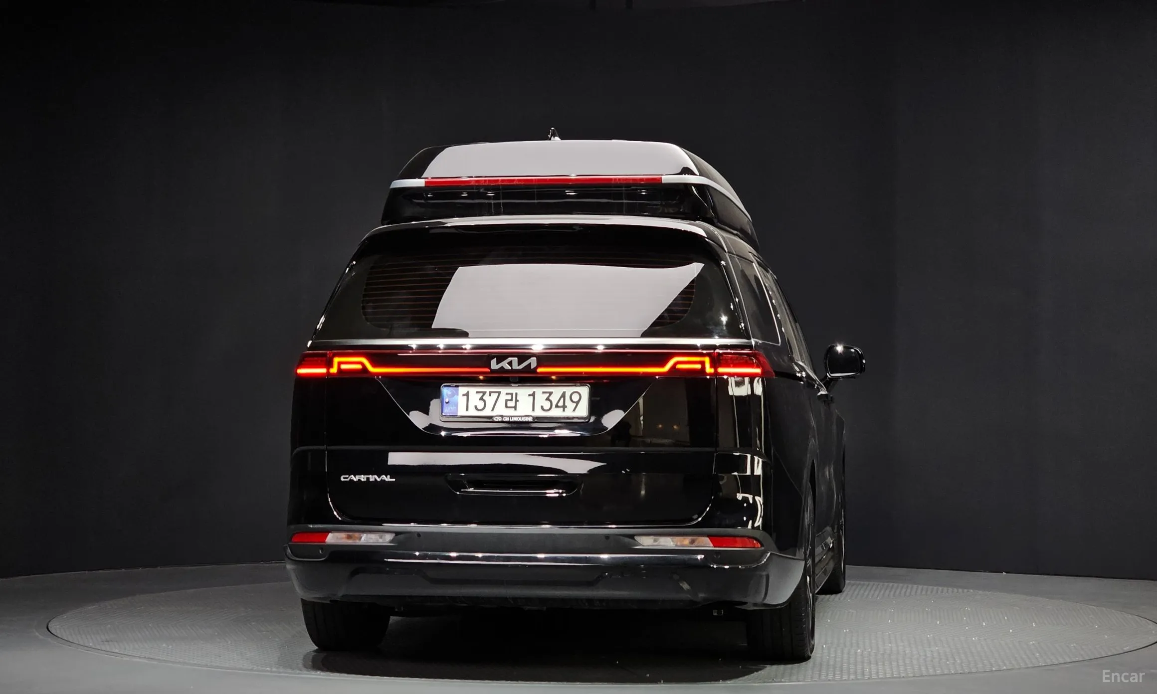 Kia Carnival Gen 4 превью 4
