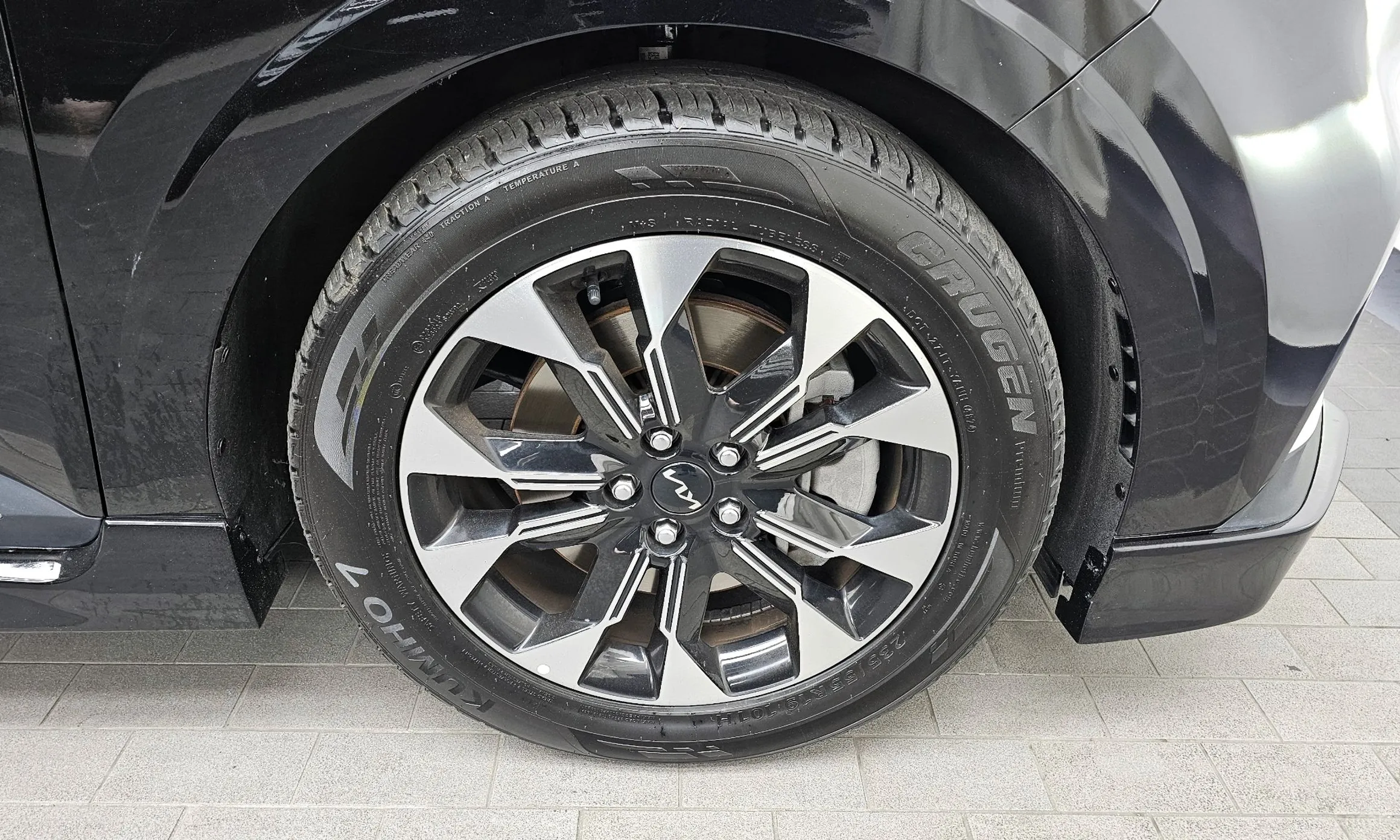 Kia Carnival Gen 4 превью 5