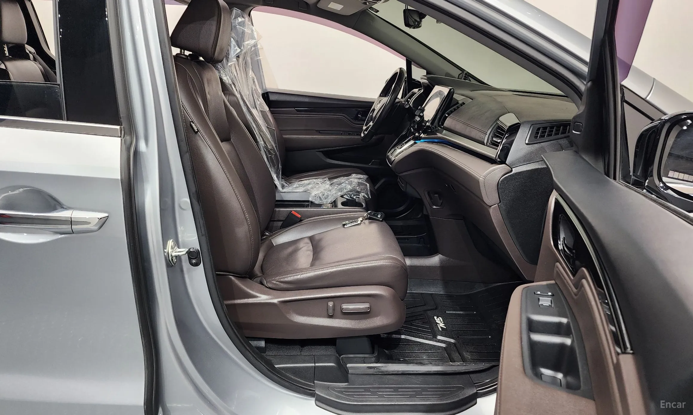 Honda Odyssey превью 11