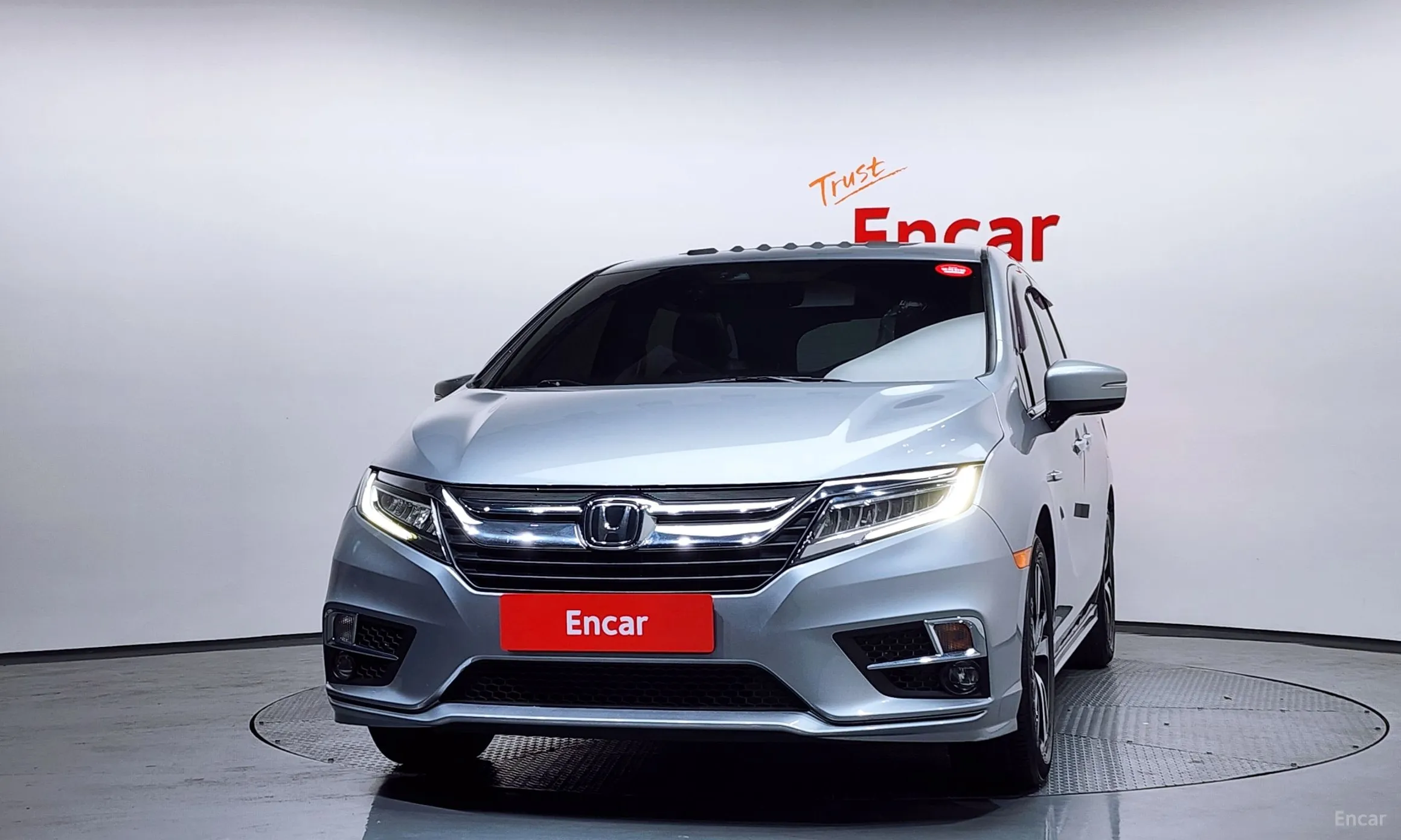 Honda Odyssey превью 3