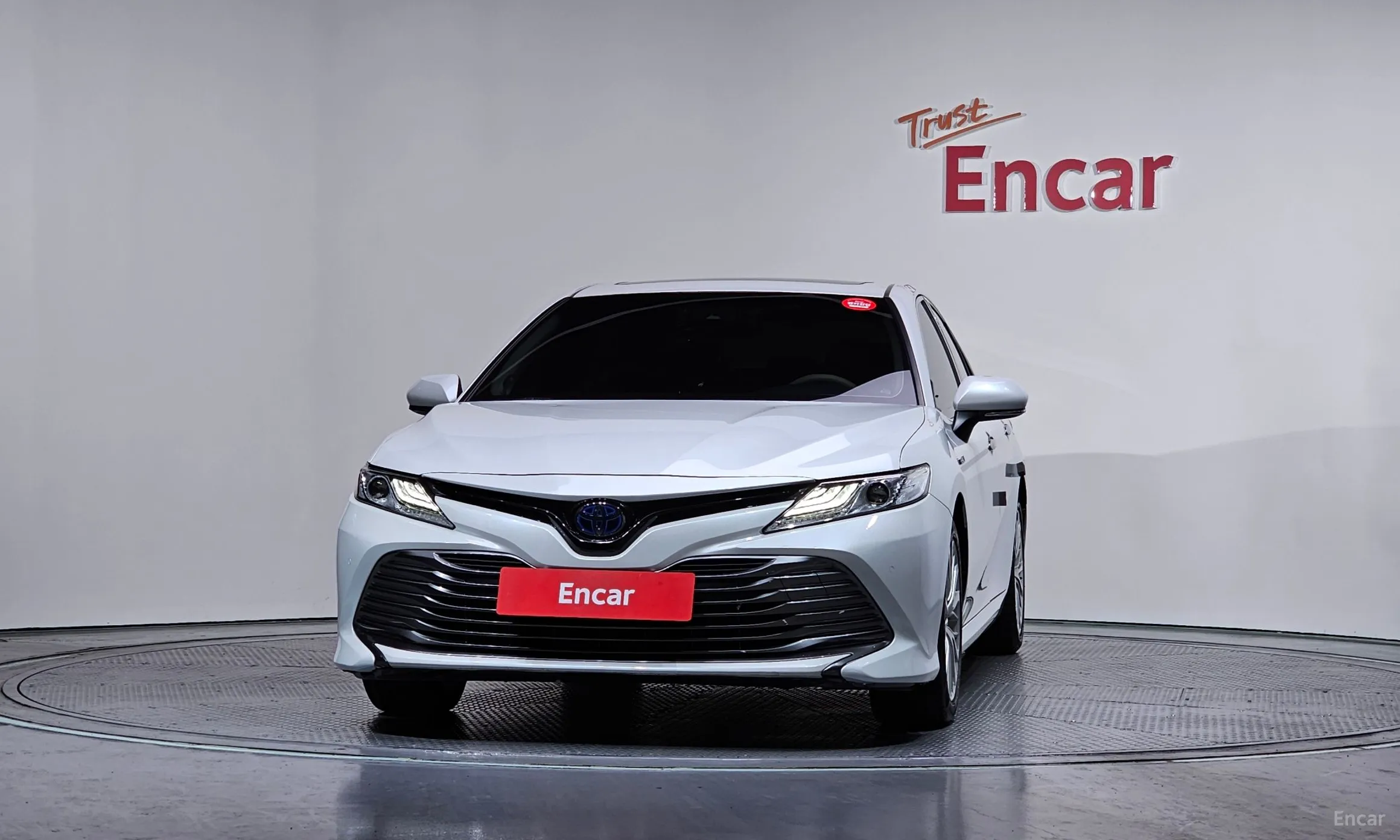 Toyota Camry (XV70) превью 3