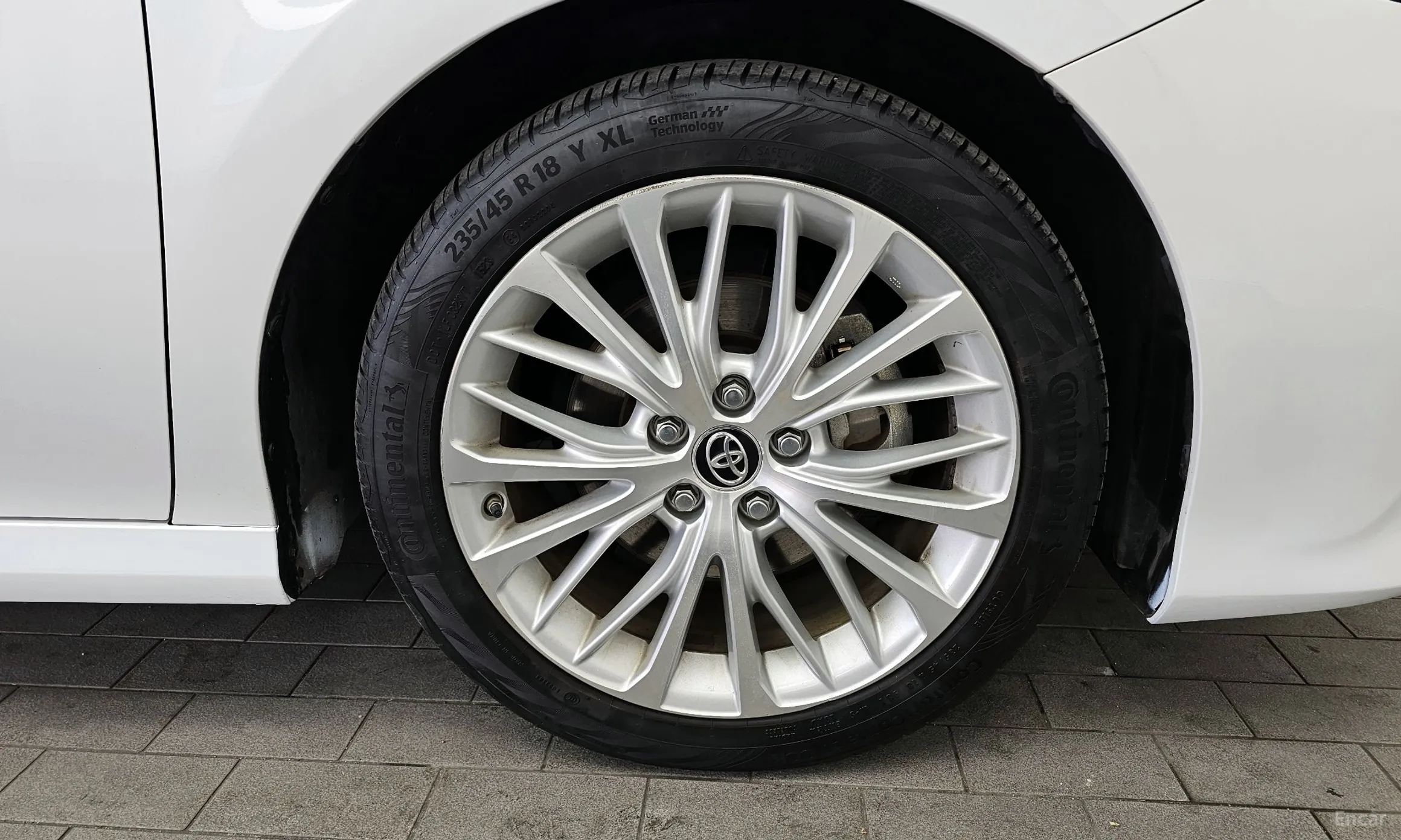 Toyota Camry (XV70) превью 5