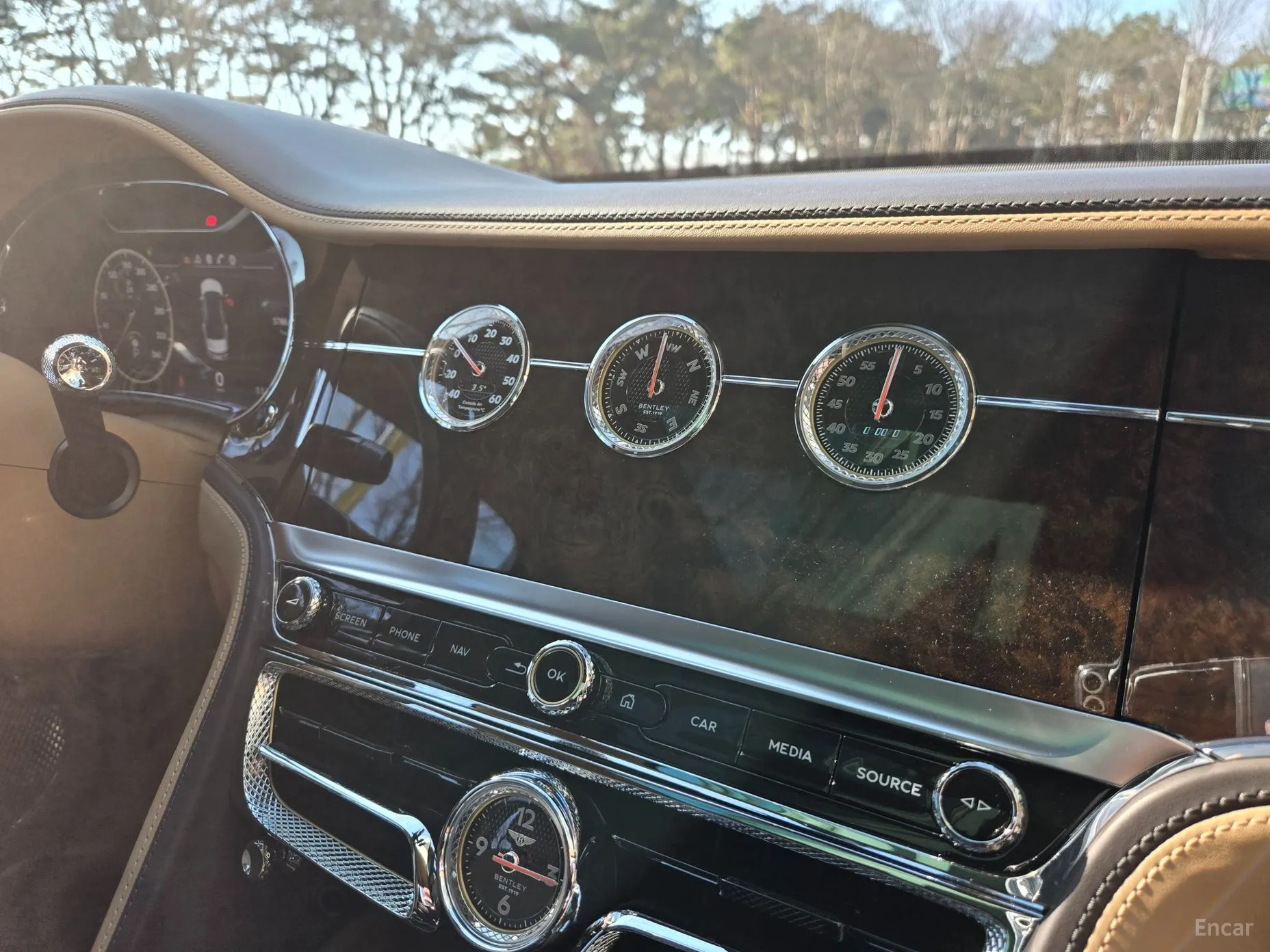 Bentley Flying Spur 3rd Generation превью 11