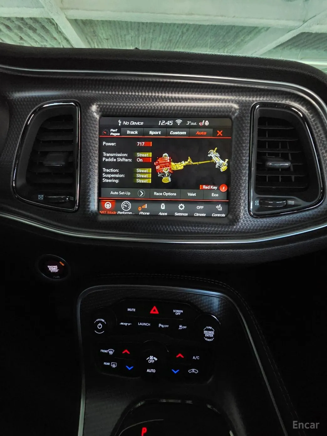 Dodge Challenger превью 15
