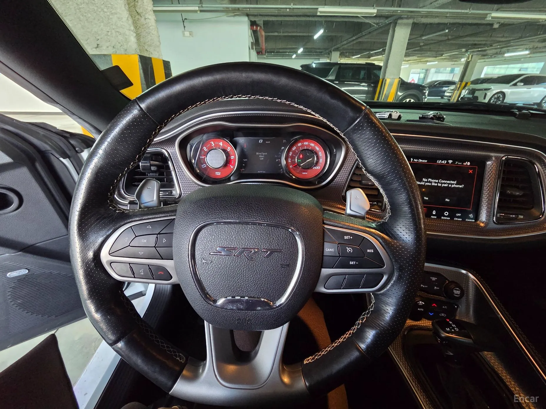 Dodge Challenger превью 18