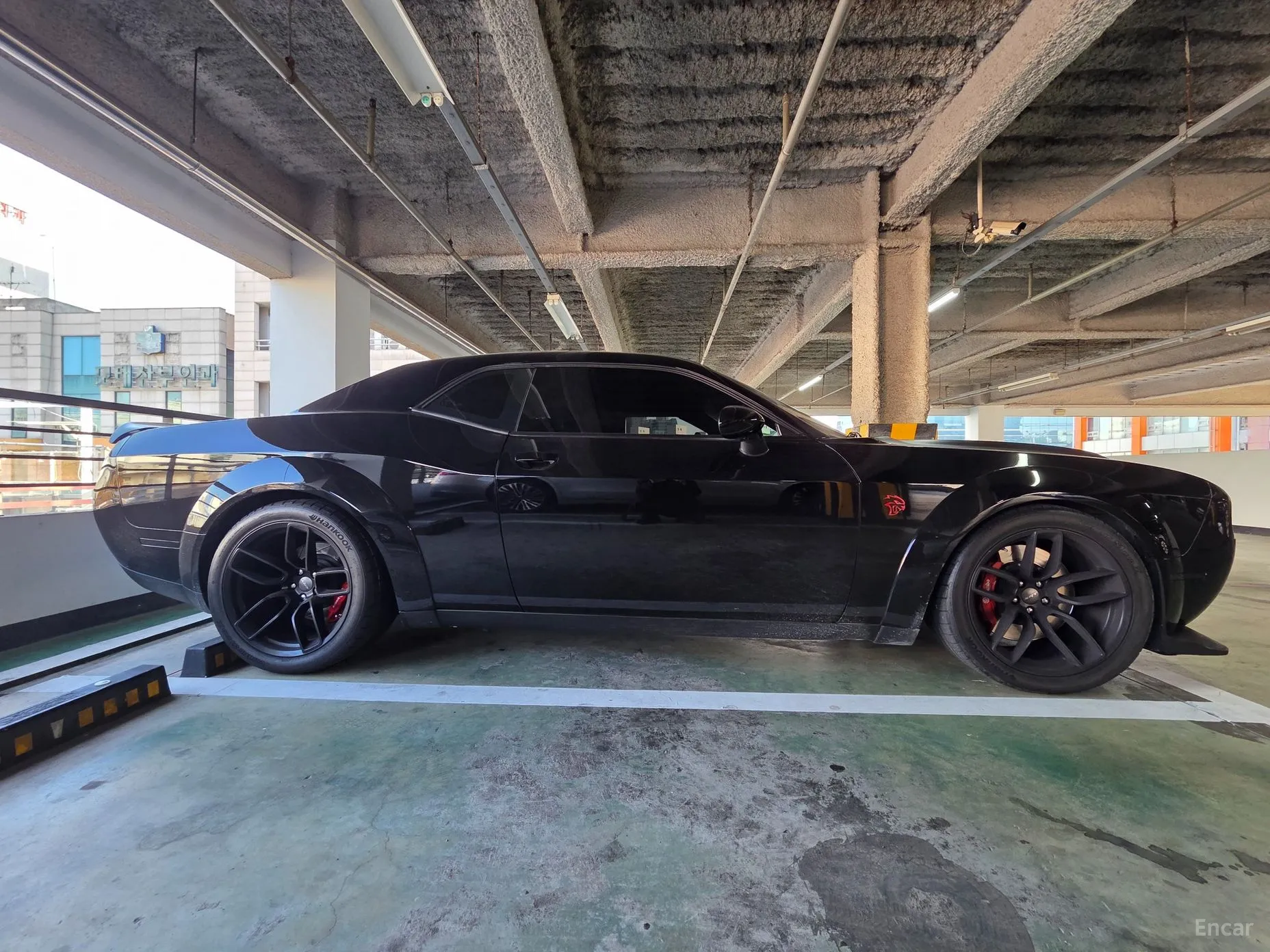 Dodge Challenger превью 19