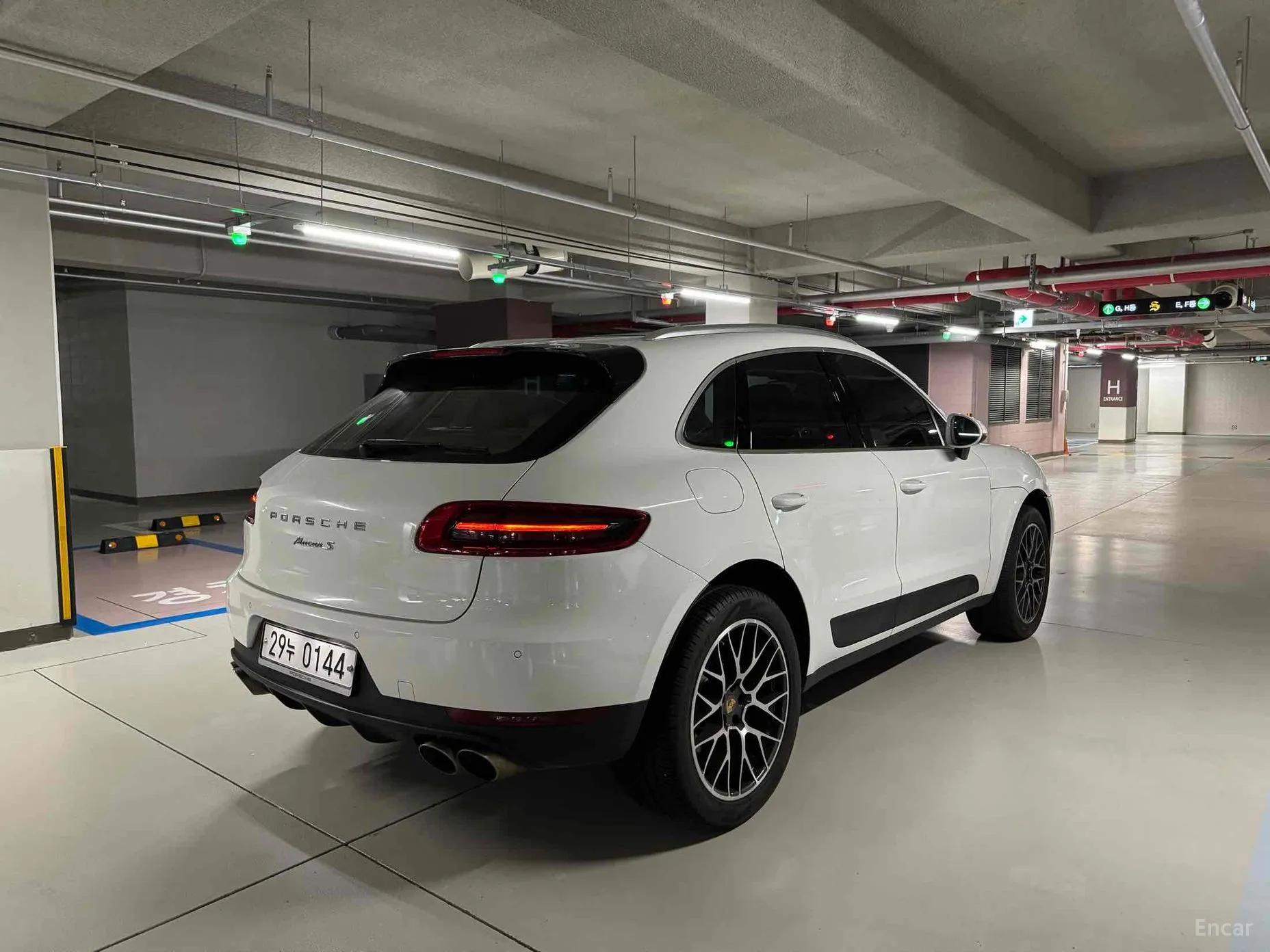 Porsche Macan превью 2