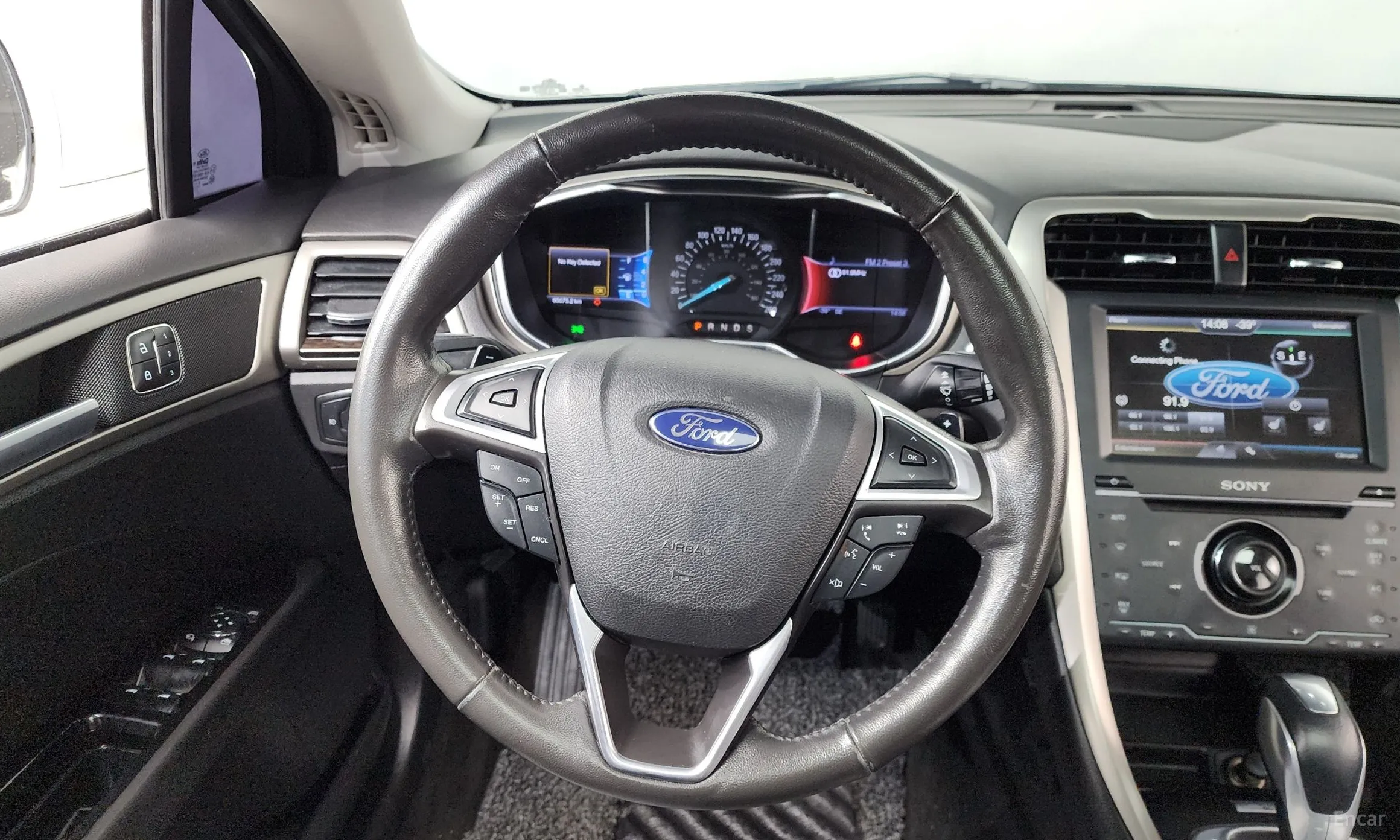 Ford Fusion превью 13