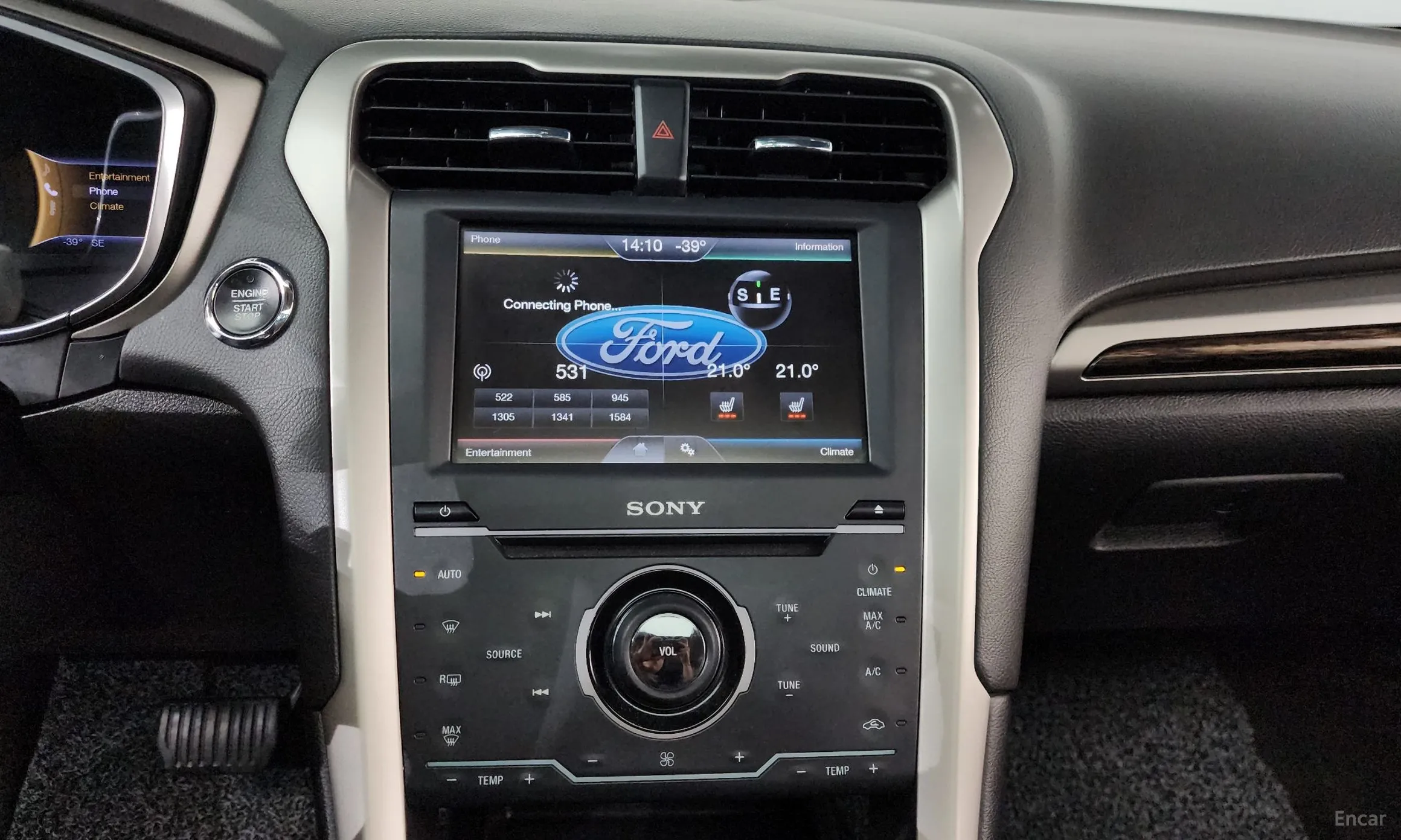 Ford Fusion превью 14
