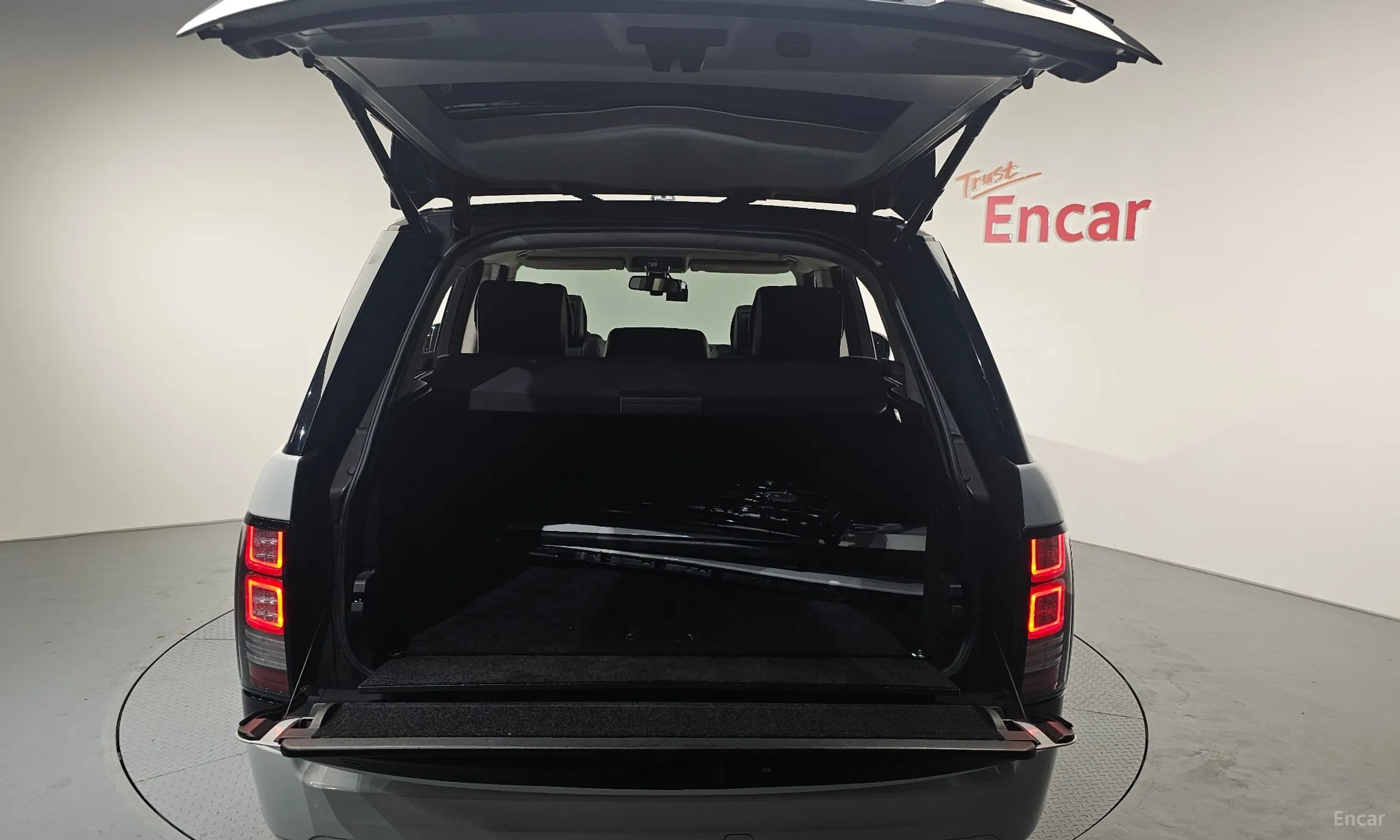 Land Rover Range Rover 4th Generation превью 20