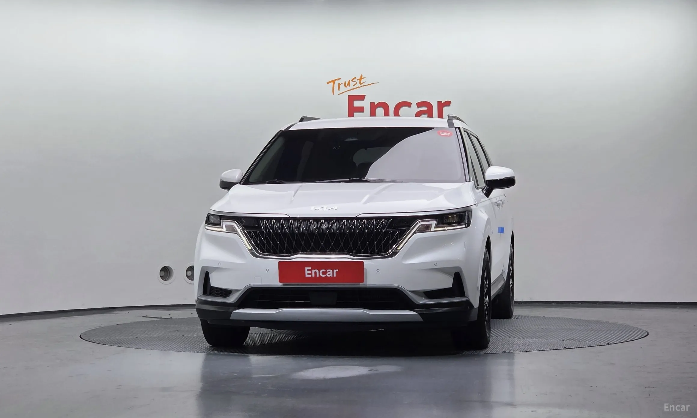 Kia Carnival Gen 4 превью 3