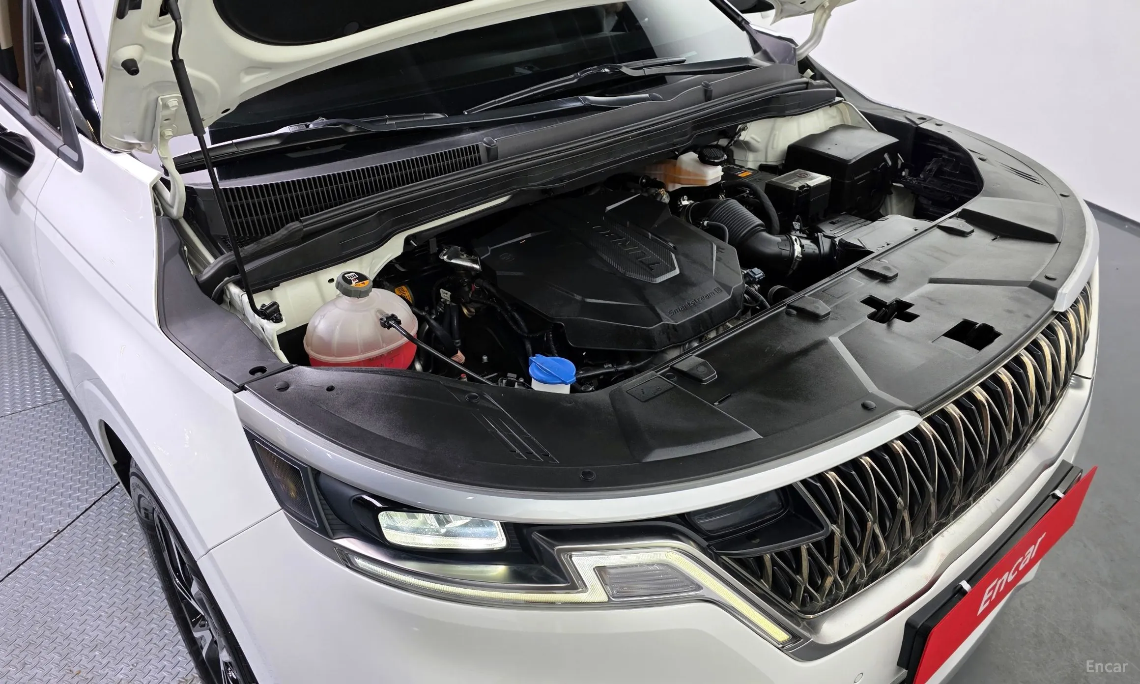 Kia Carnival Gen 4 превью 6