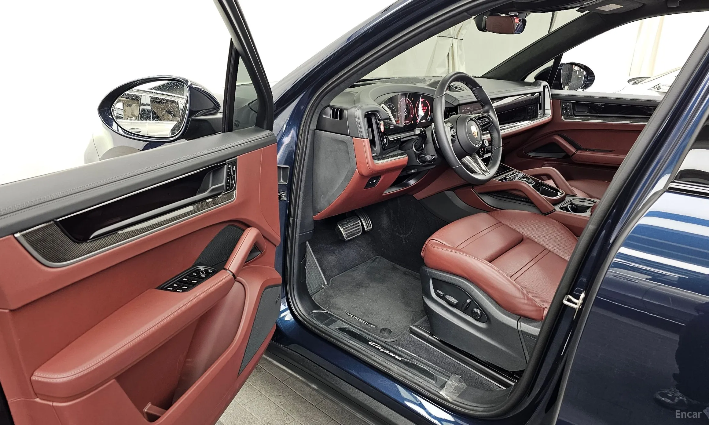 Porsche Cayenne (PO536) превью 10