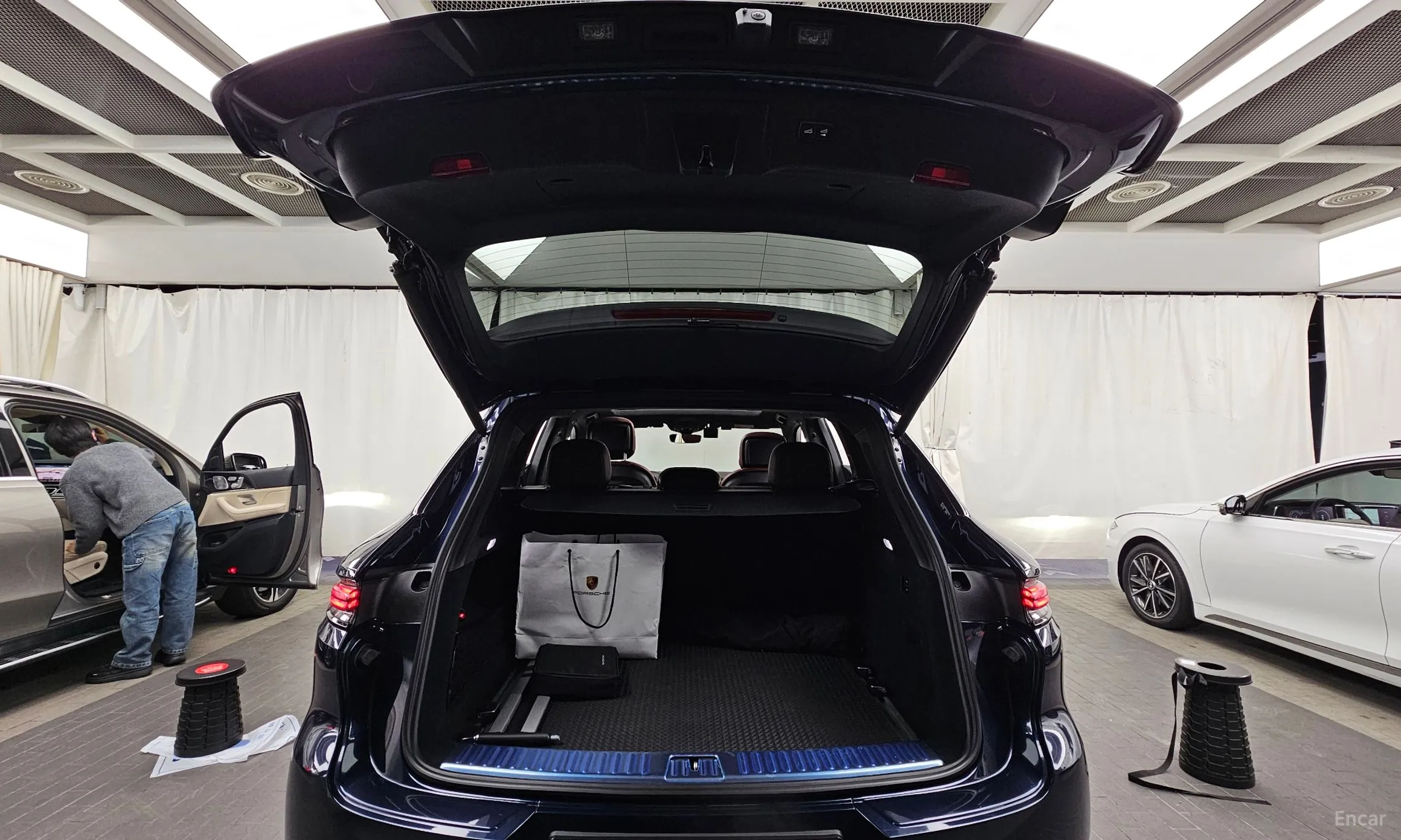 Porsche Cayenne (PO536) превью 20
