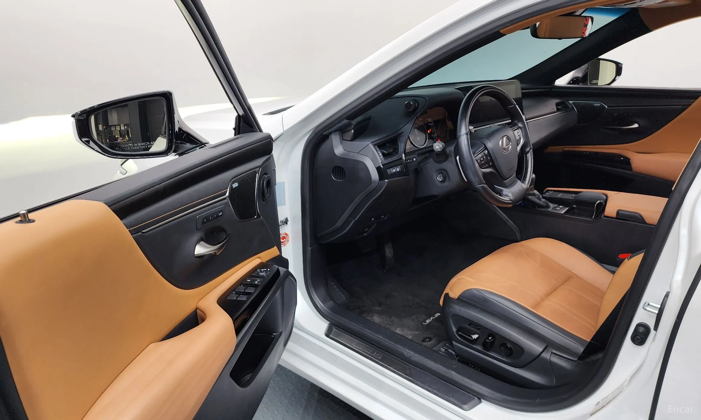 Lexus ES300h 7th Generation превью 10