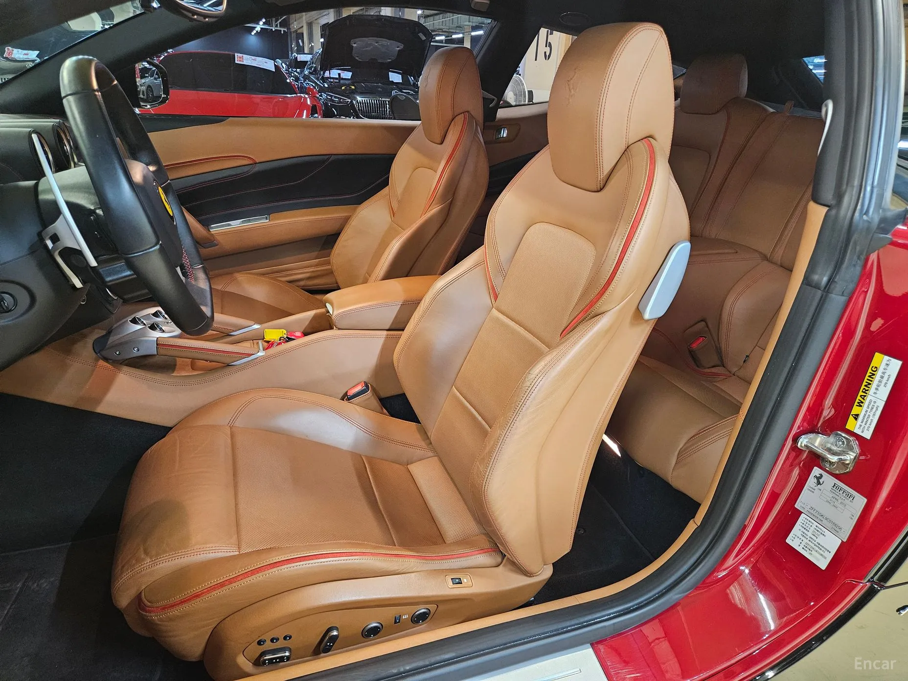 Ferrari FF превью 11