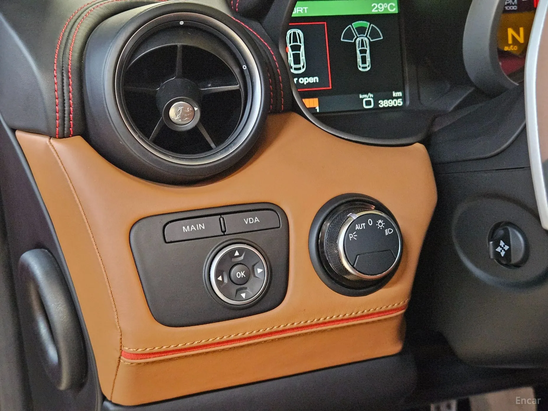 Ferrari FF превью 13