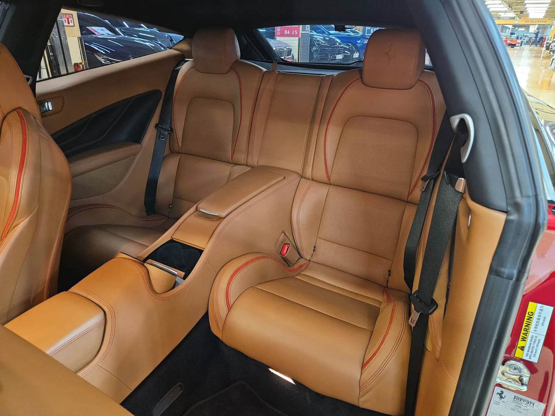Ferrari FF превью 18