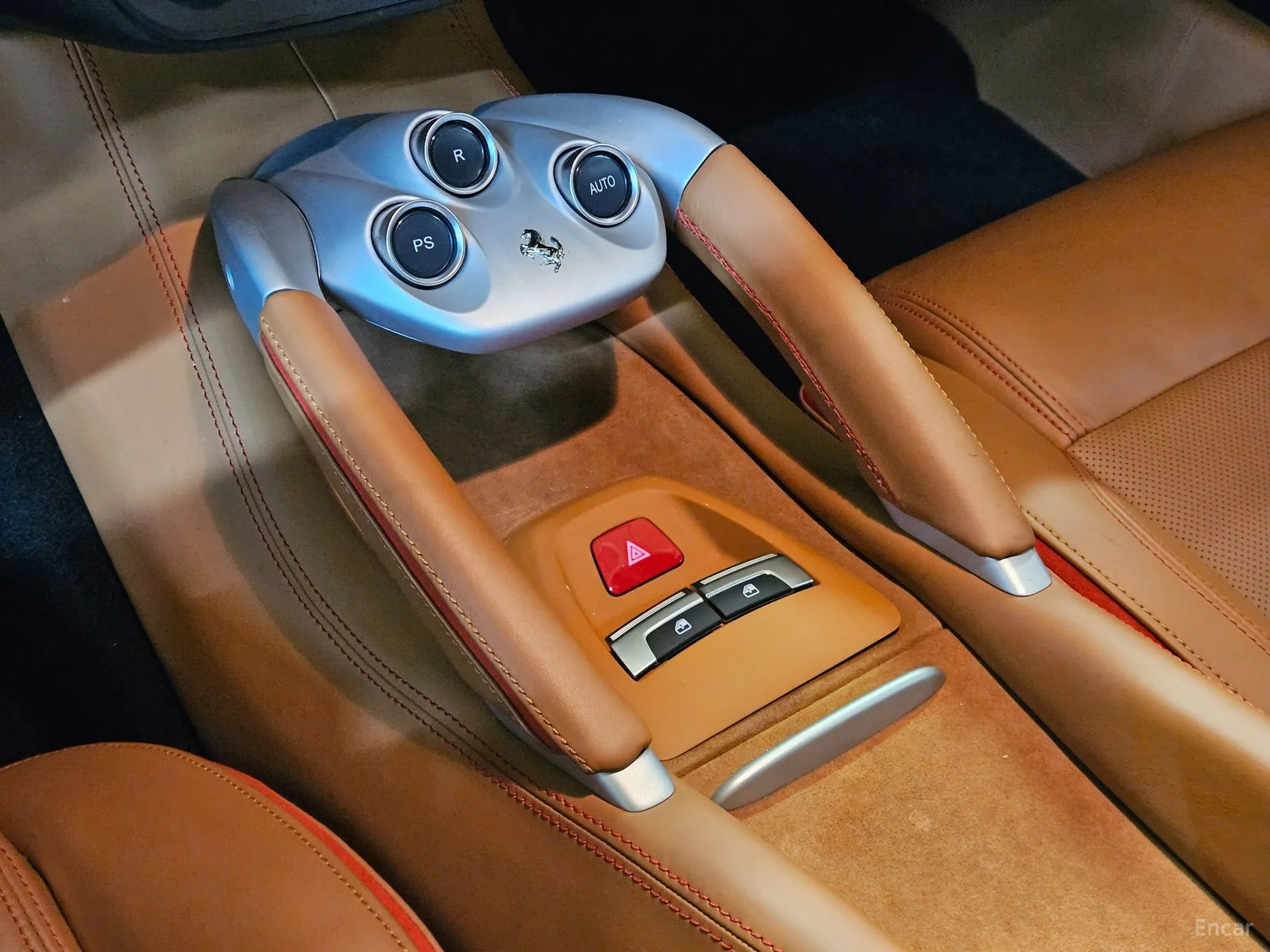 Ferrari FF превью 9