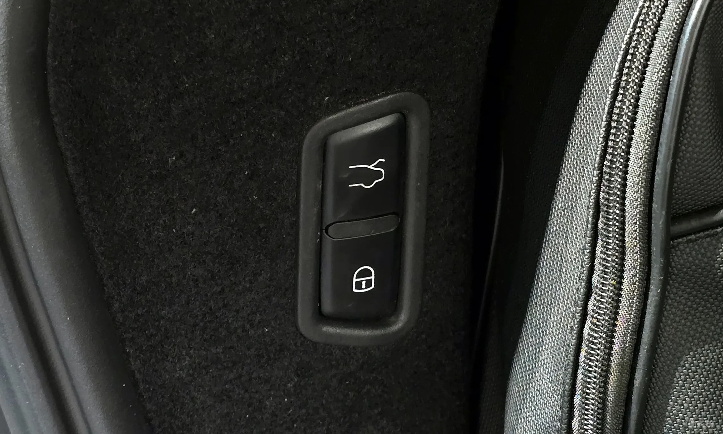 Maserati Levante превью 20