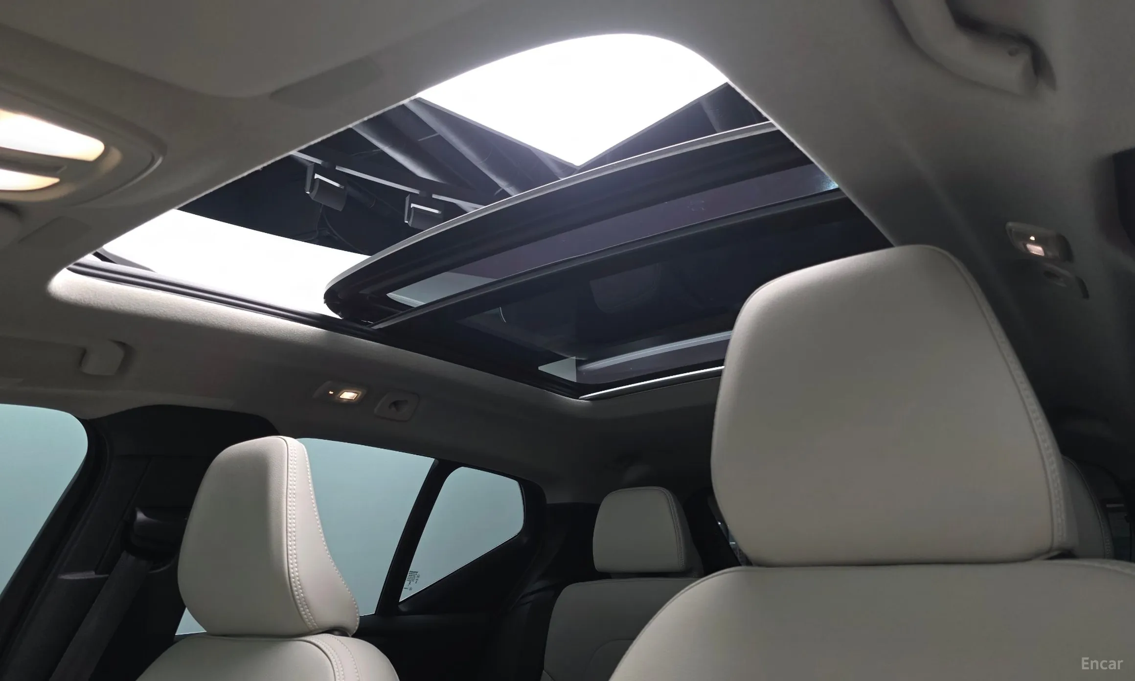 Volvo XC40 превью 16
