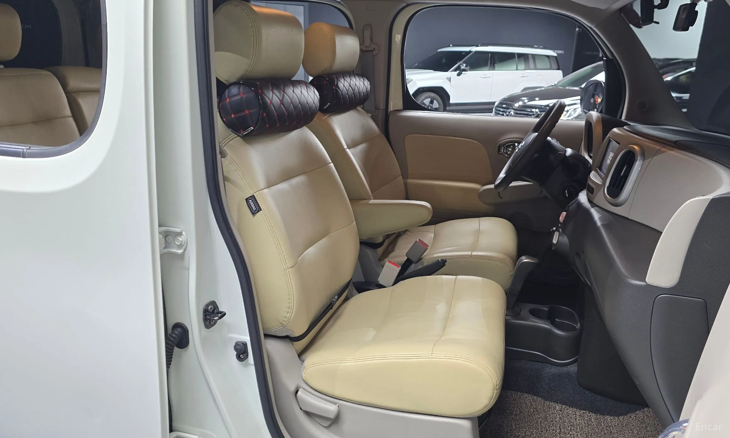 Nissan Cube превью 10