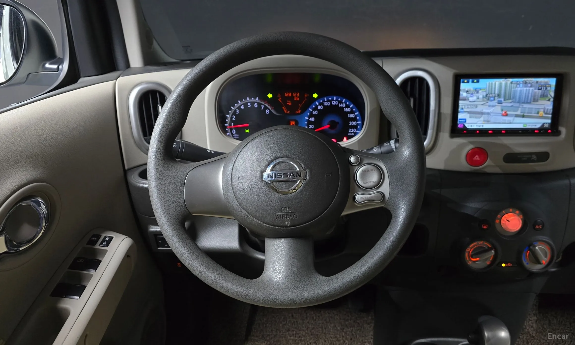 Nissan Cube превью 13
