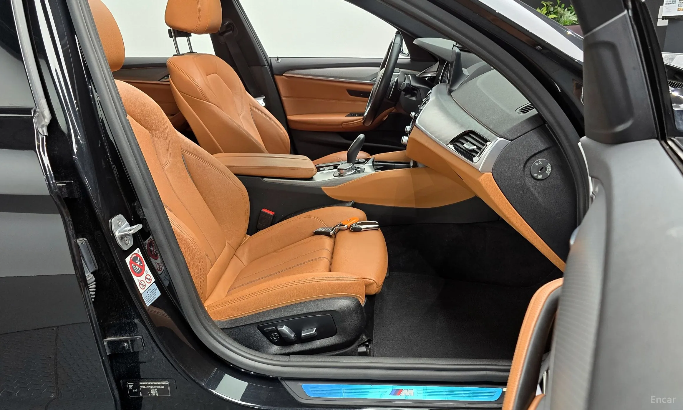 BMW 5 Series (G30) превью 10