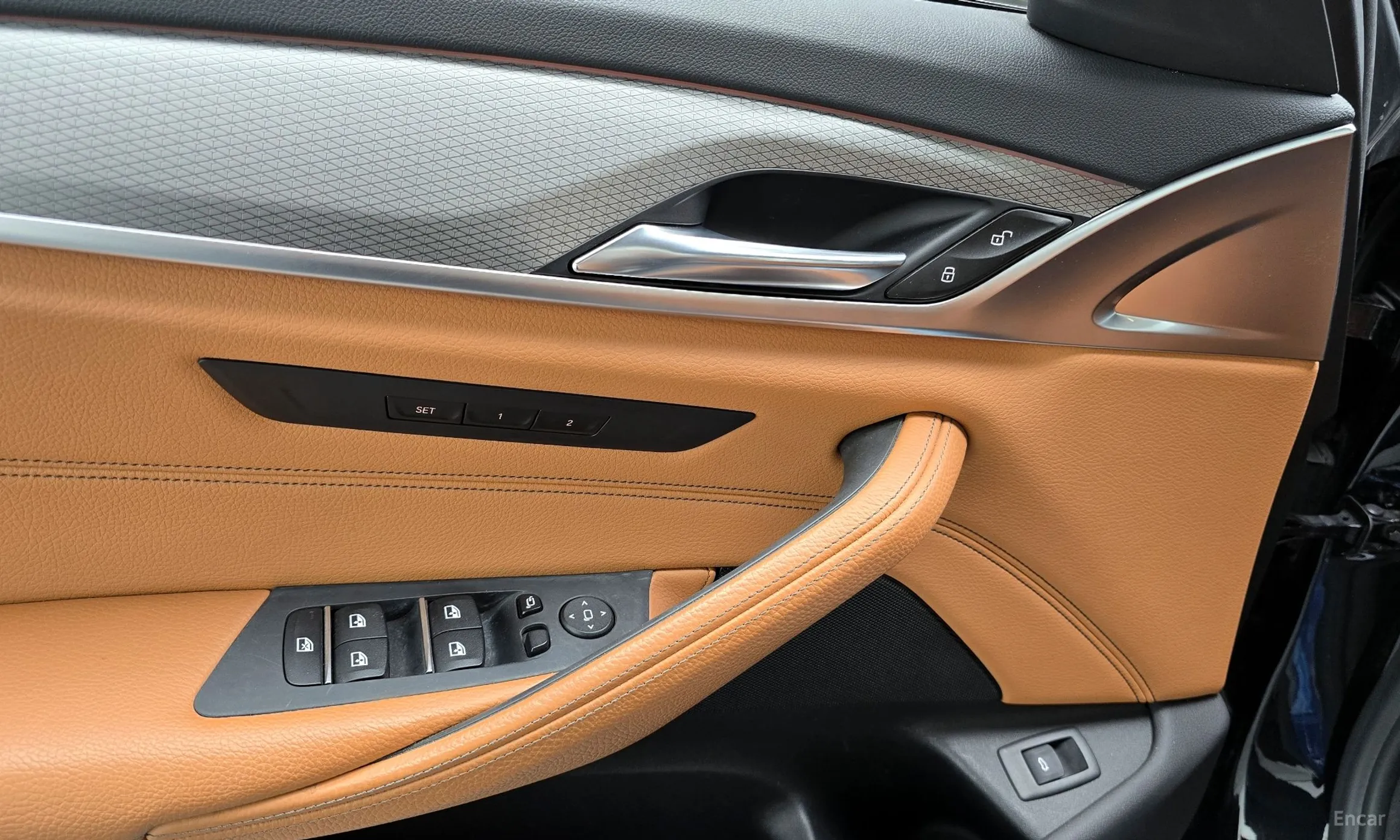 BMW 5 Series (G30) превью 16
