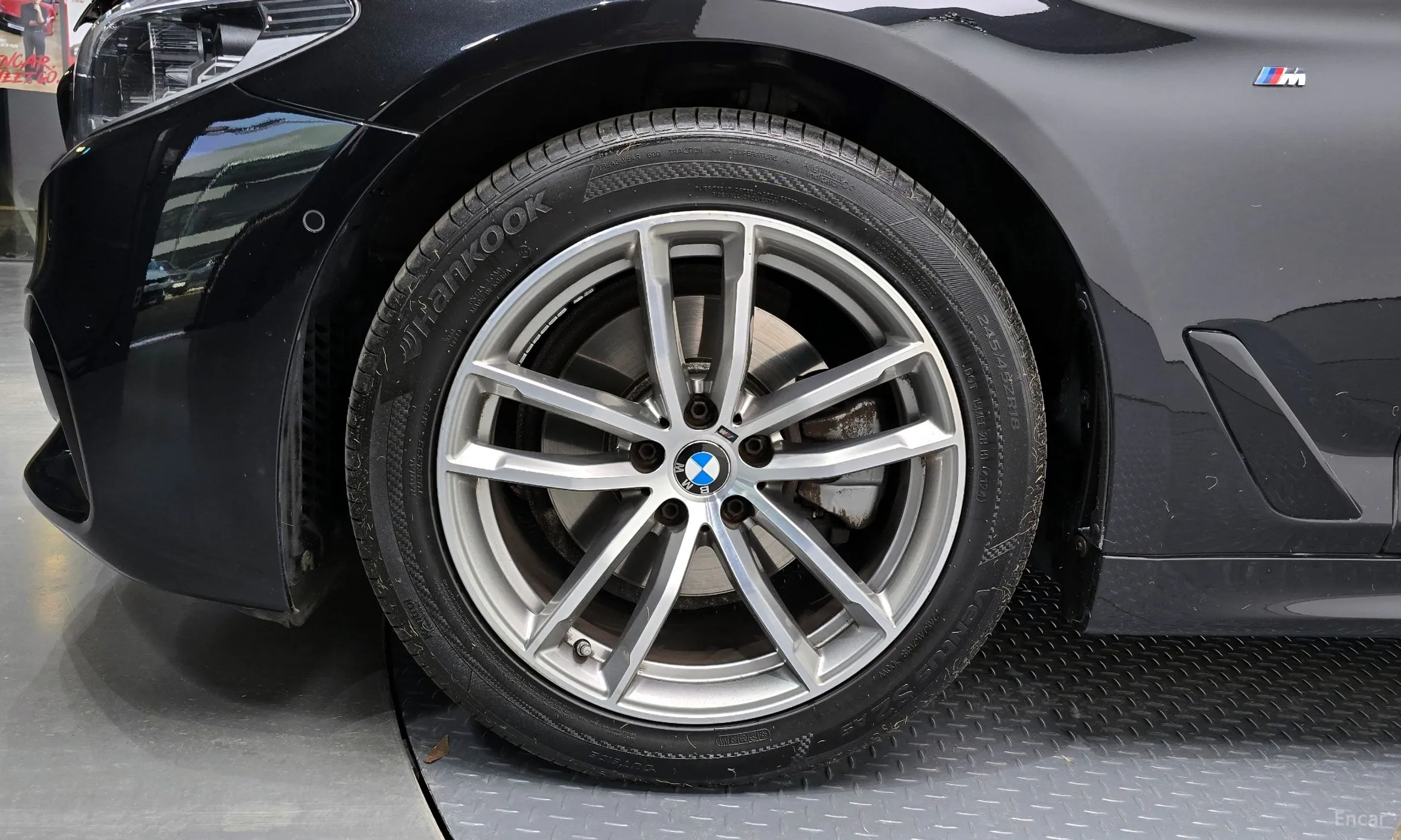 BMW 5 Series (G30) превью 5