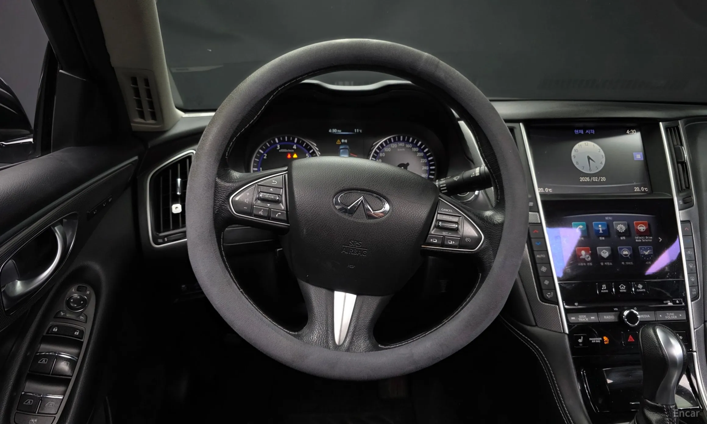 Infiniti Q50 превью 13