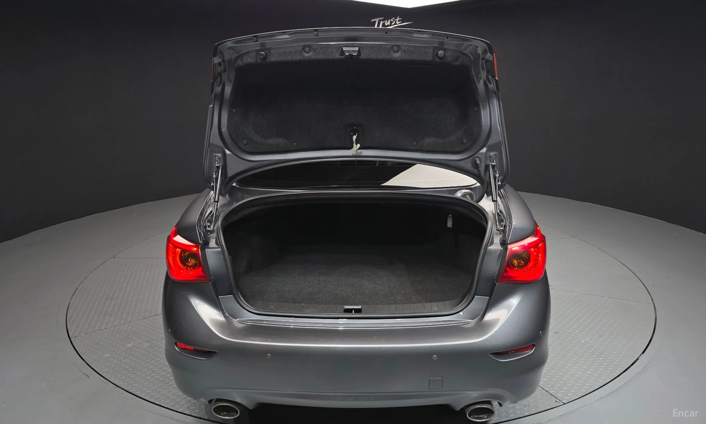 Infiniti Q50 превью 20