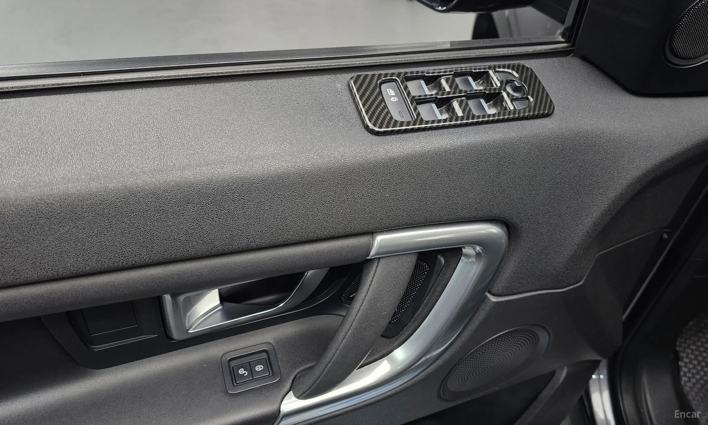 Land Rover Discovery Sports превью 16