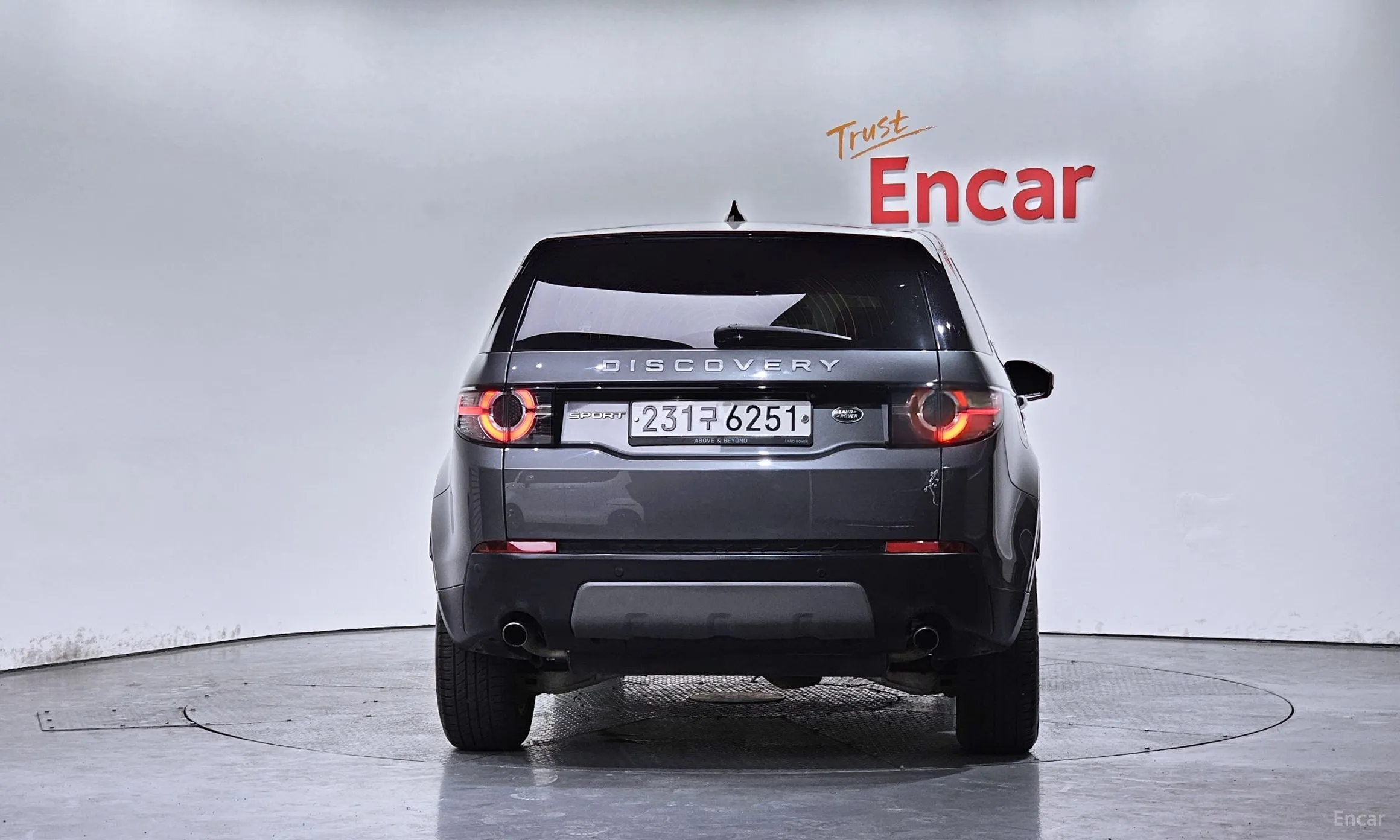 Land Rover Discovery Sports превью 4