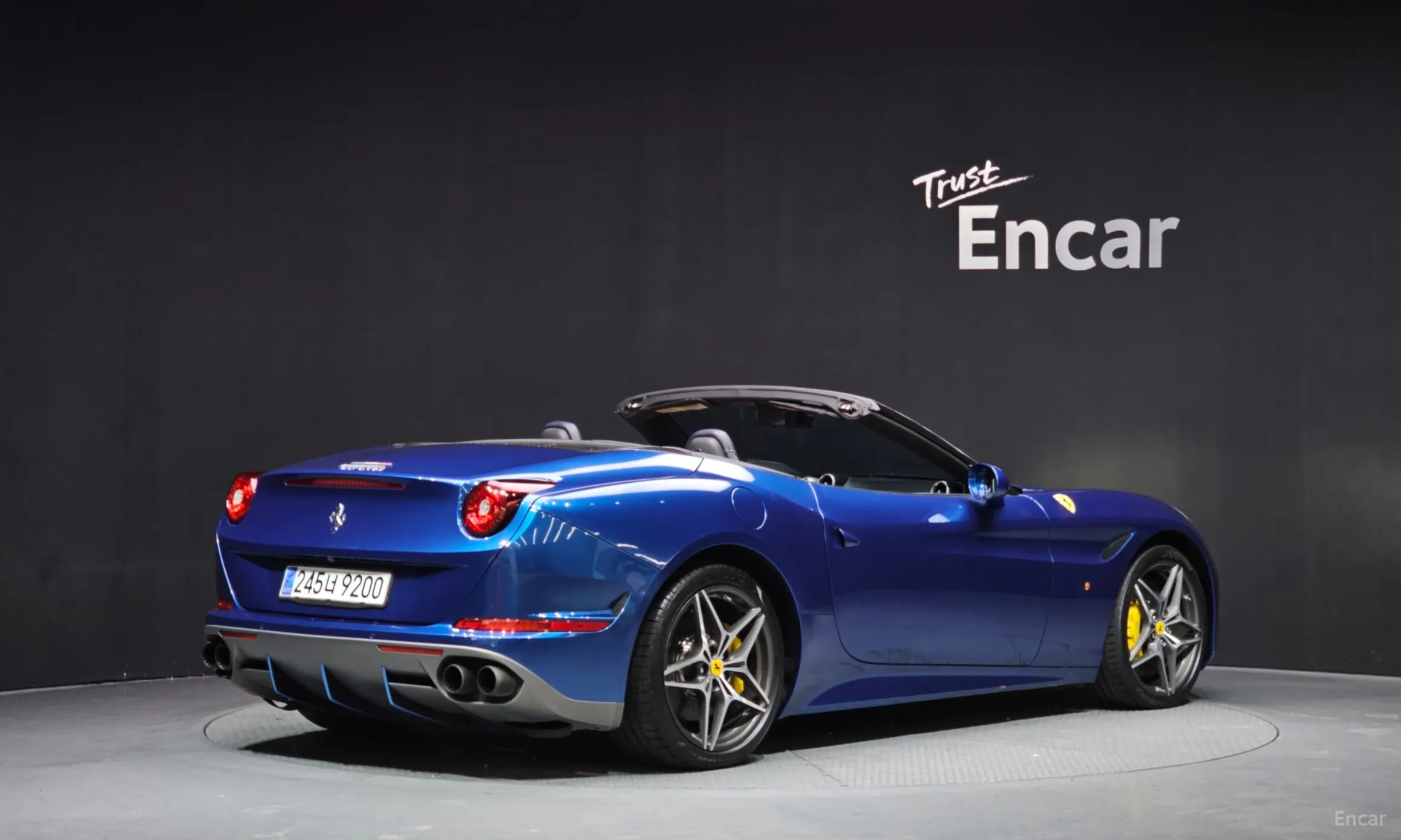 Ferrari California