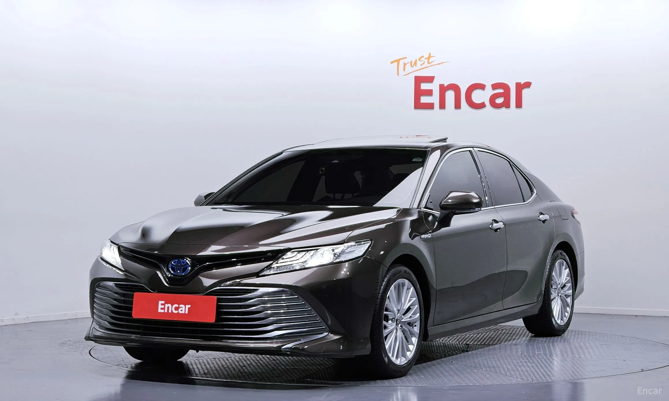 Camry (XV70)