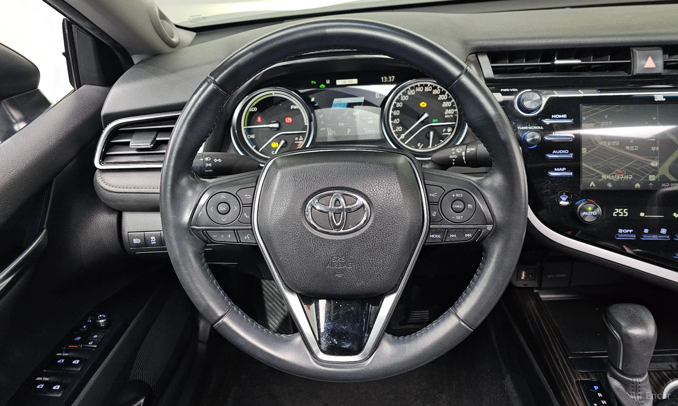 Toyota Camry (XV70) превью 14