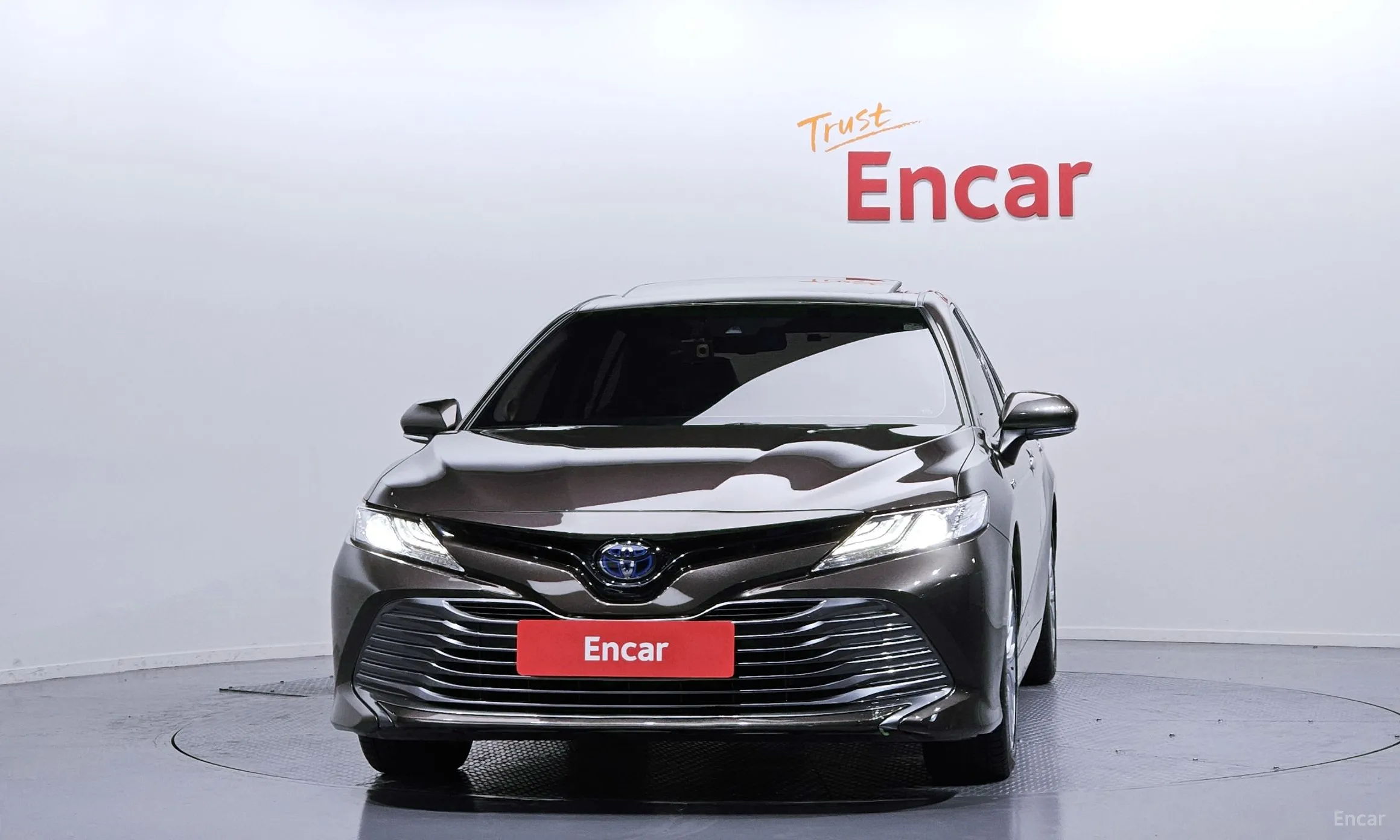 Toyota Camry (XV70) превью 3