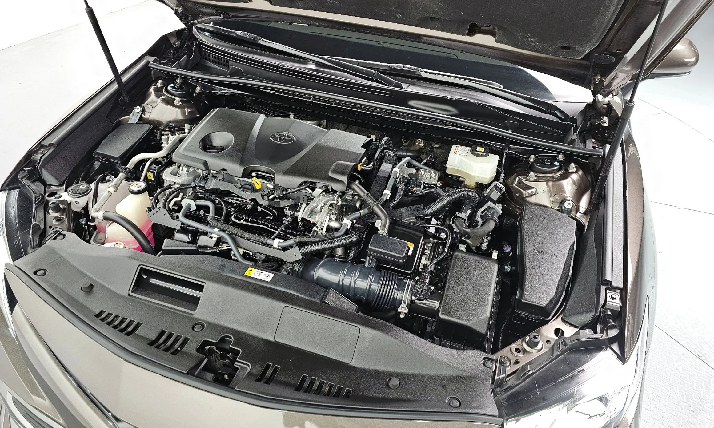 Toyota Camry (XV70) превью 6
