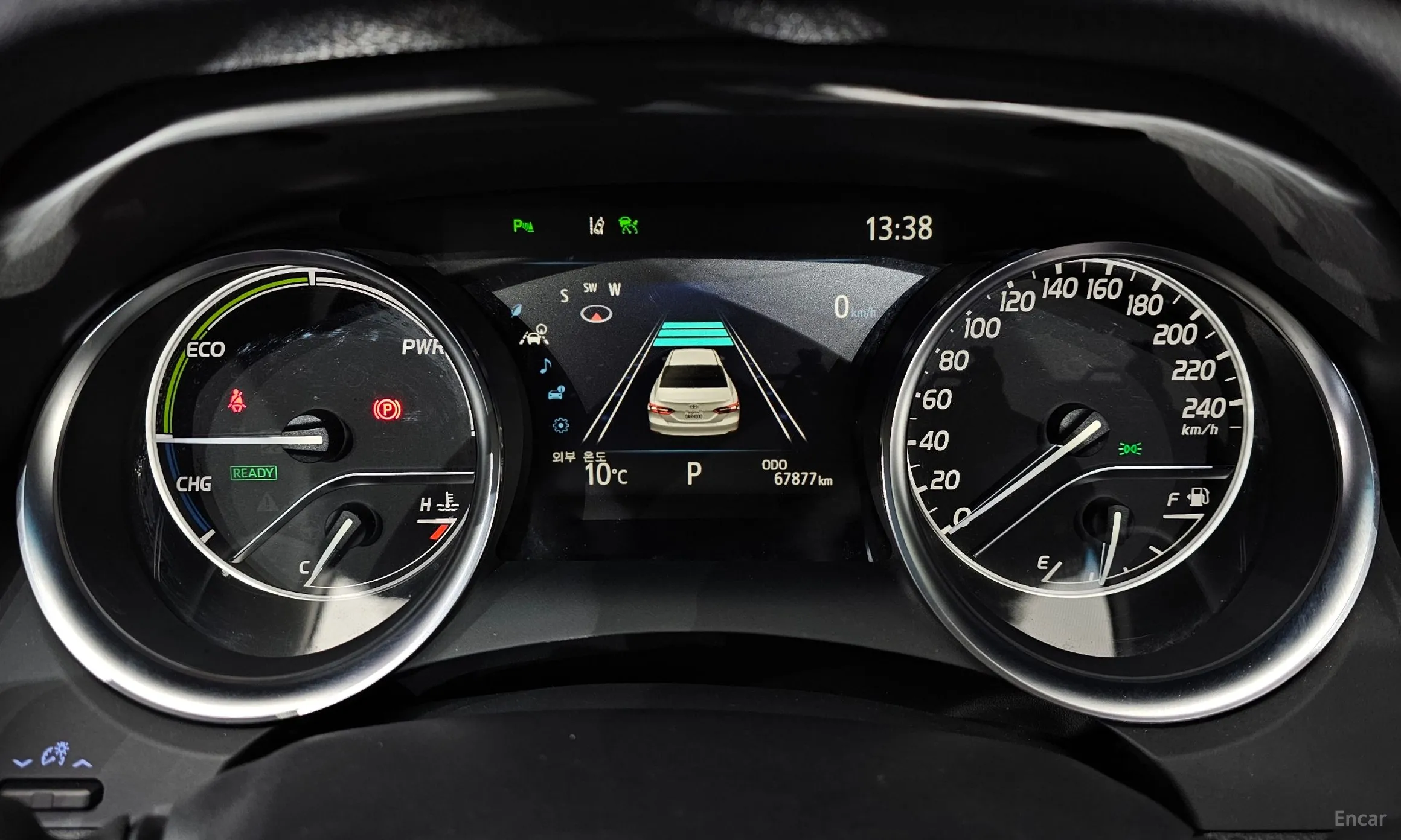 Toyota Camry (XV70) превью 8