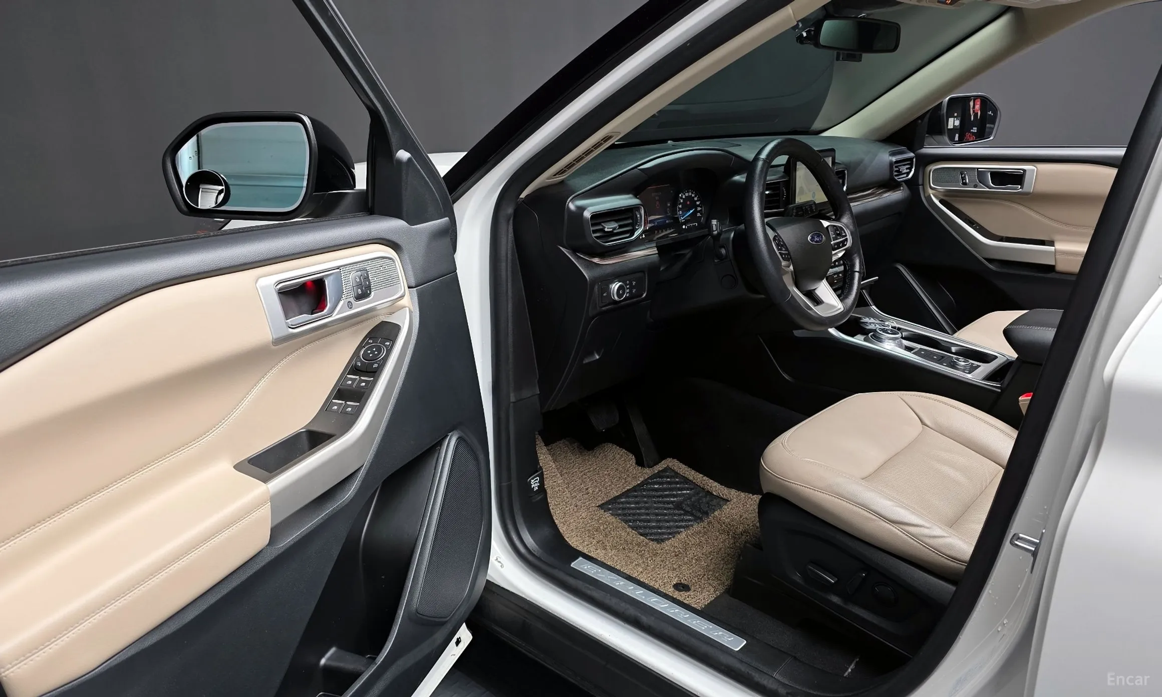 Ford Explorer 6th Generation превью 10