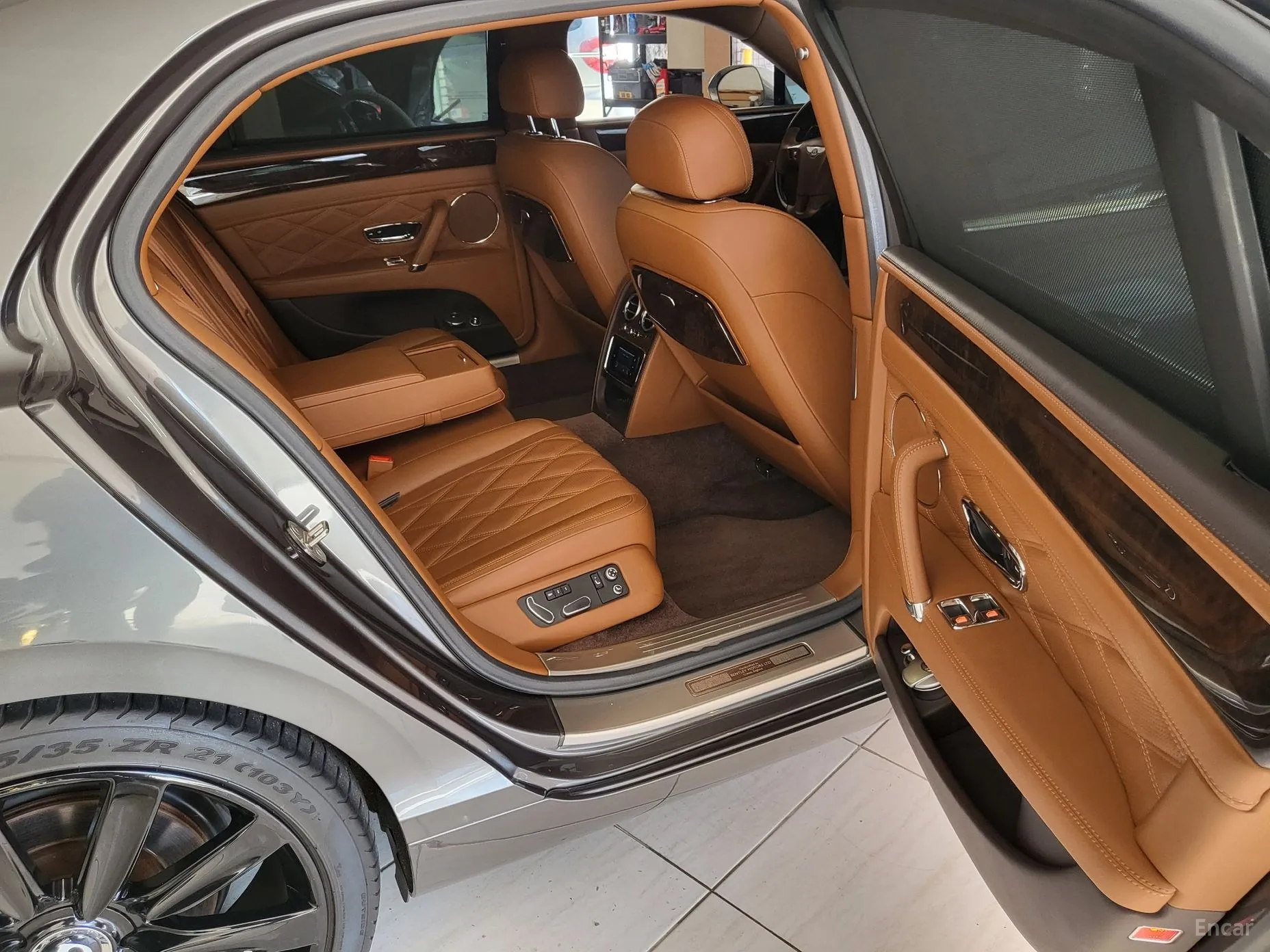 Bentley Flying Spur 2nd Generation превью 12