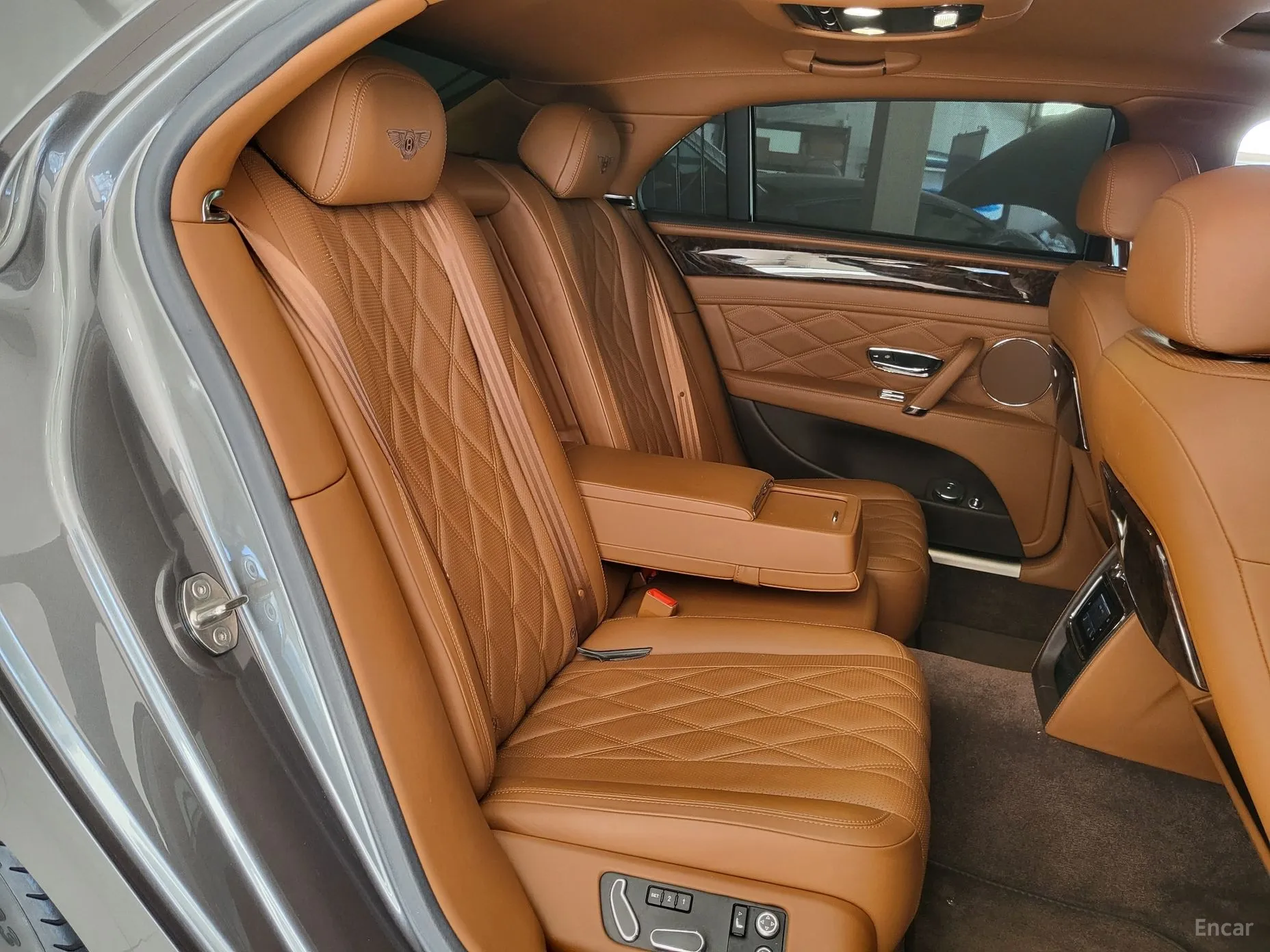 Bentley Flying Spur 2nd Generation превью 13