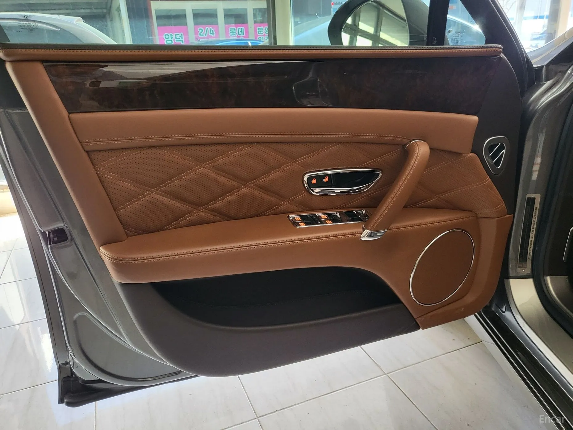 Bentley Flying Spur 2nd Generation превью 15